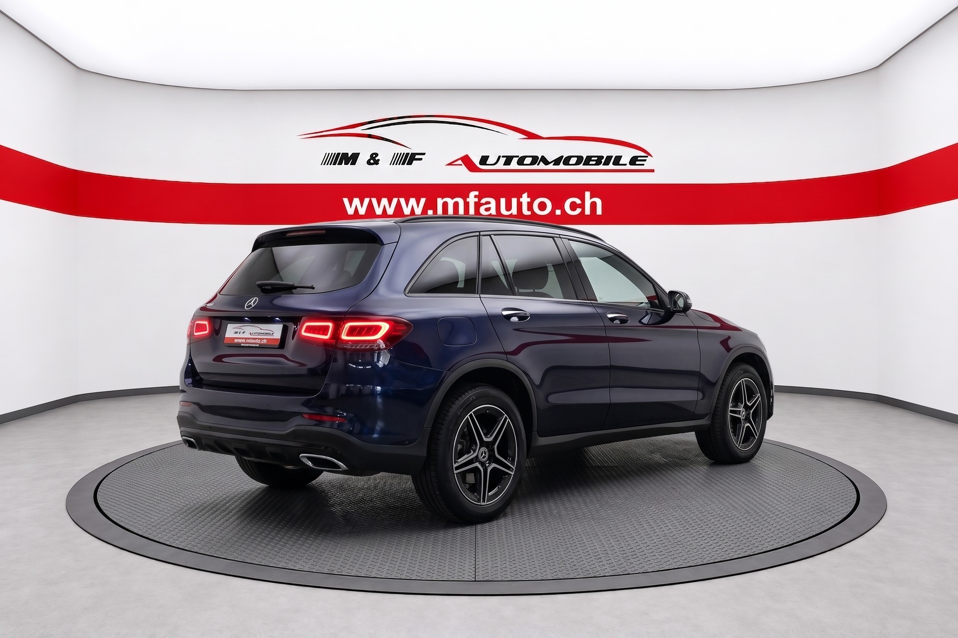 MERCEDES-BENZ GLC 200 Night Star AMG Line 4m-image-4