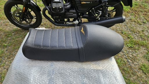 MOTO GUZZI V7 II Stone 750 A-image-13