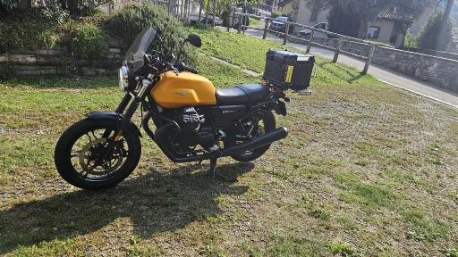 MOTO GUZZI V7 II Stone 750 A-image-0