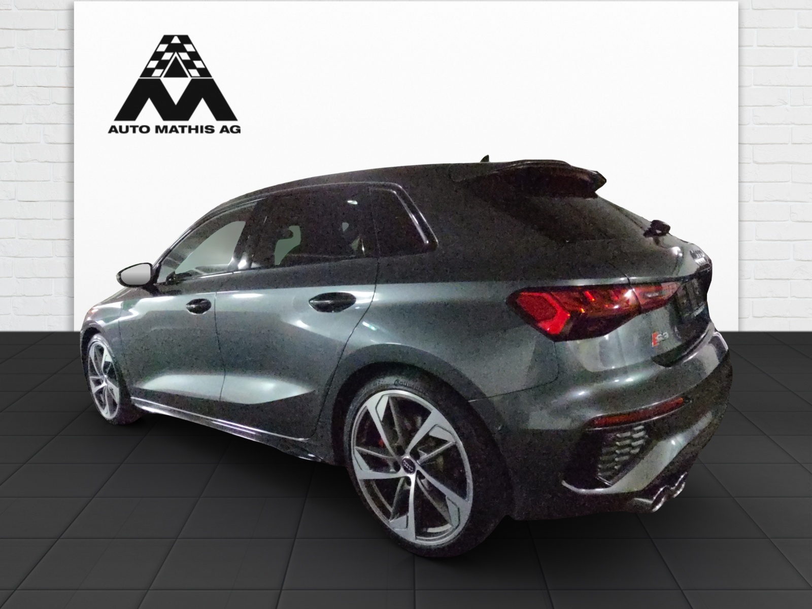 AUDI S3 Sportback 2.0 TFSI quattro S-tronic-showroom-element-3