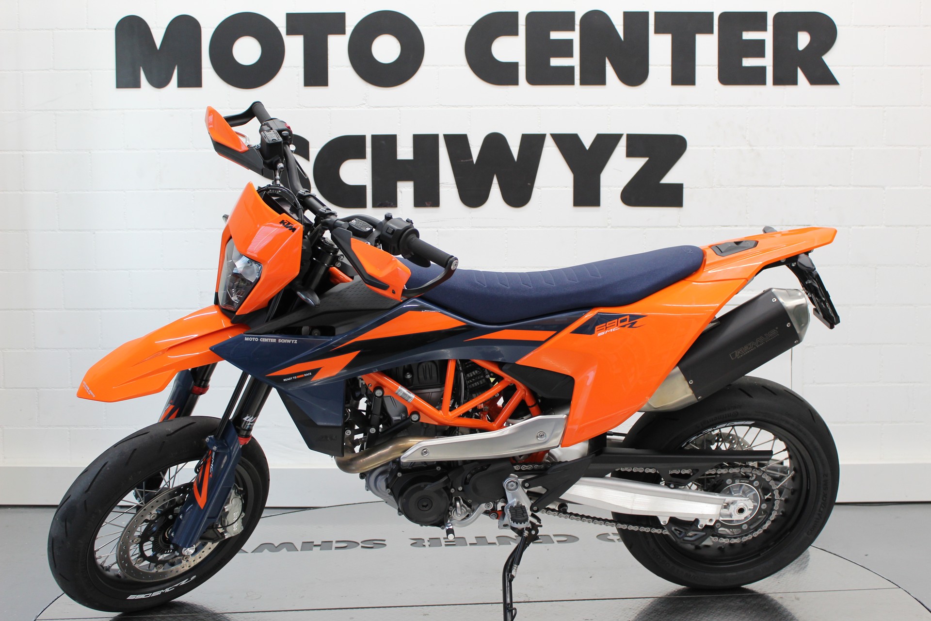 KTM 690 SMC R-image-5
