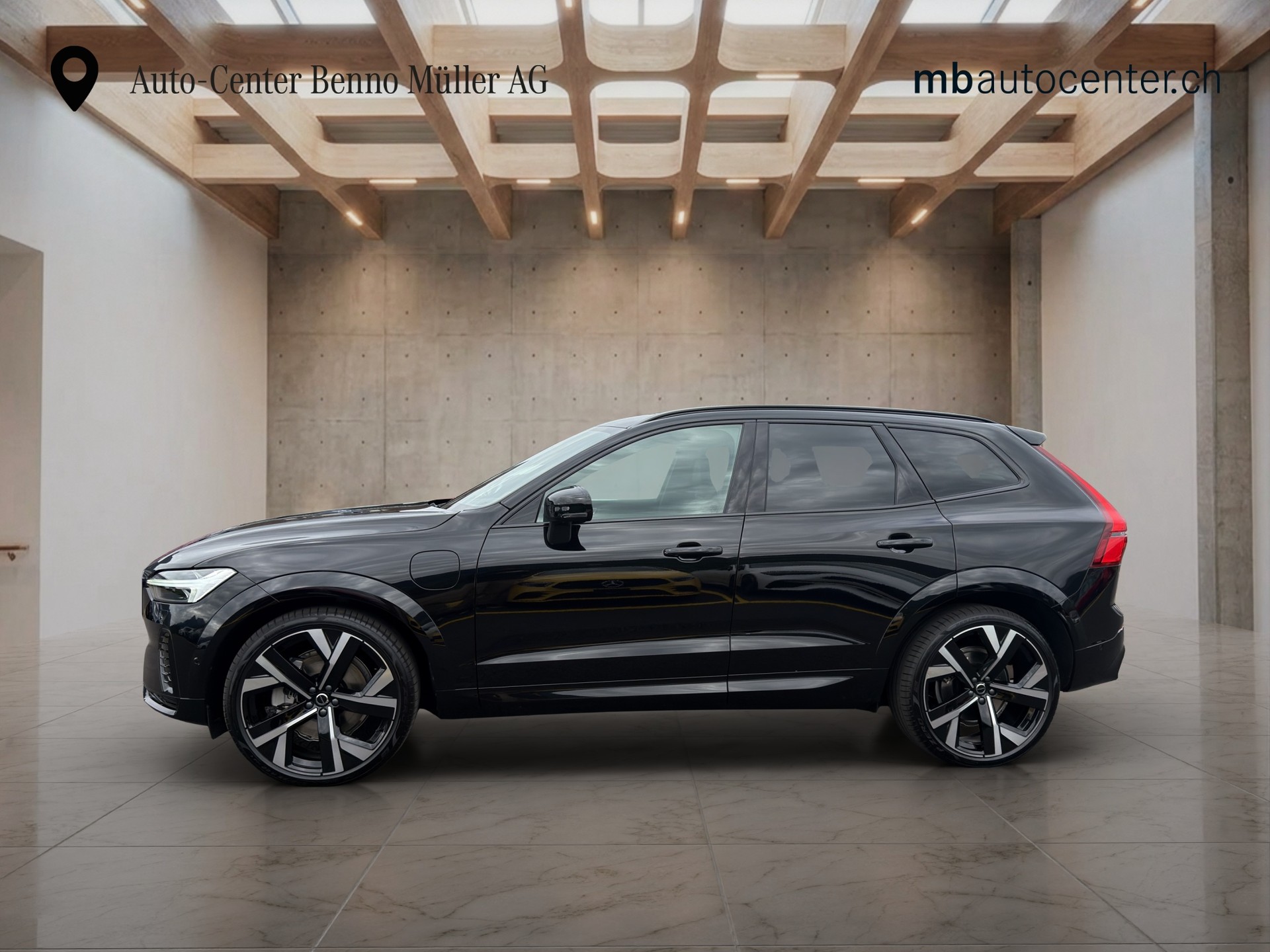 VOLVO XC60 2.0 T8 TE Black Edition eAWD-showroom-element-1