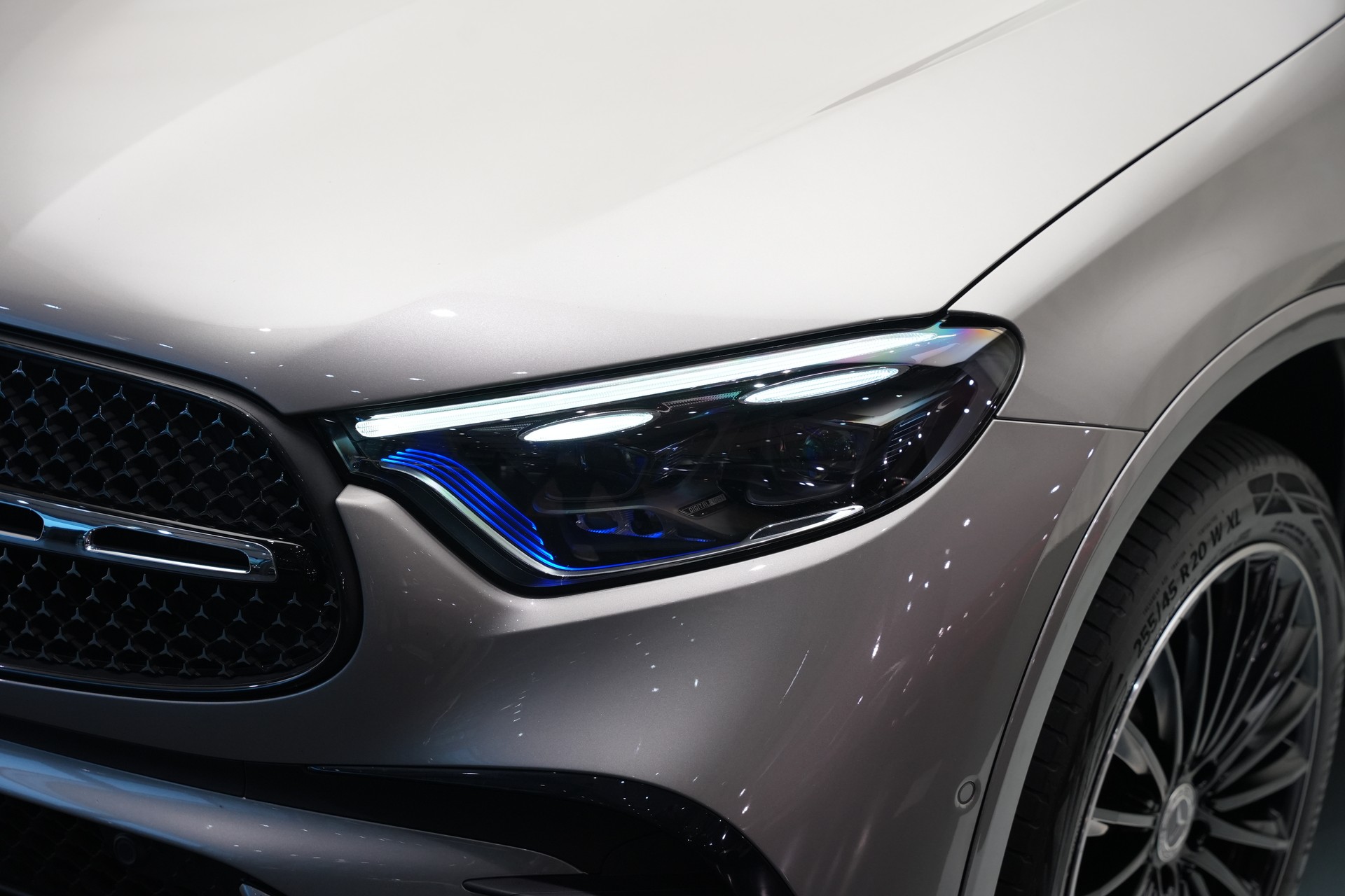 MERCEDES-BENZ GLC 300 e 4Matic 9G-Tronic *CH-Fahrzeug*-image-50