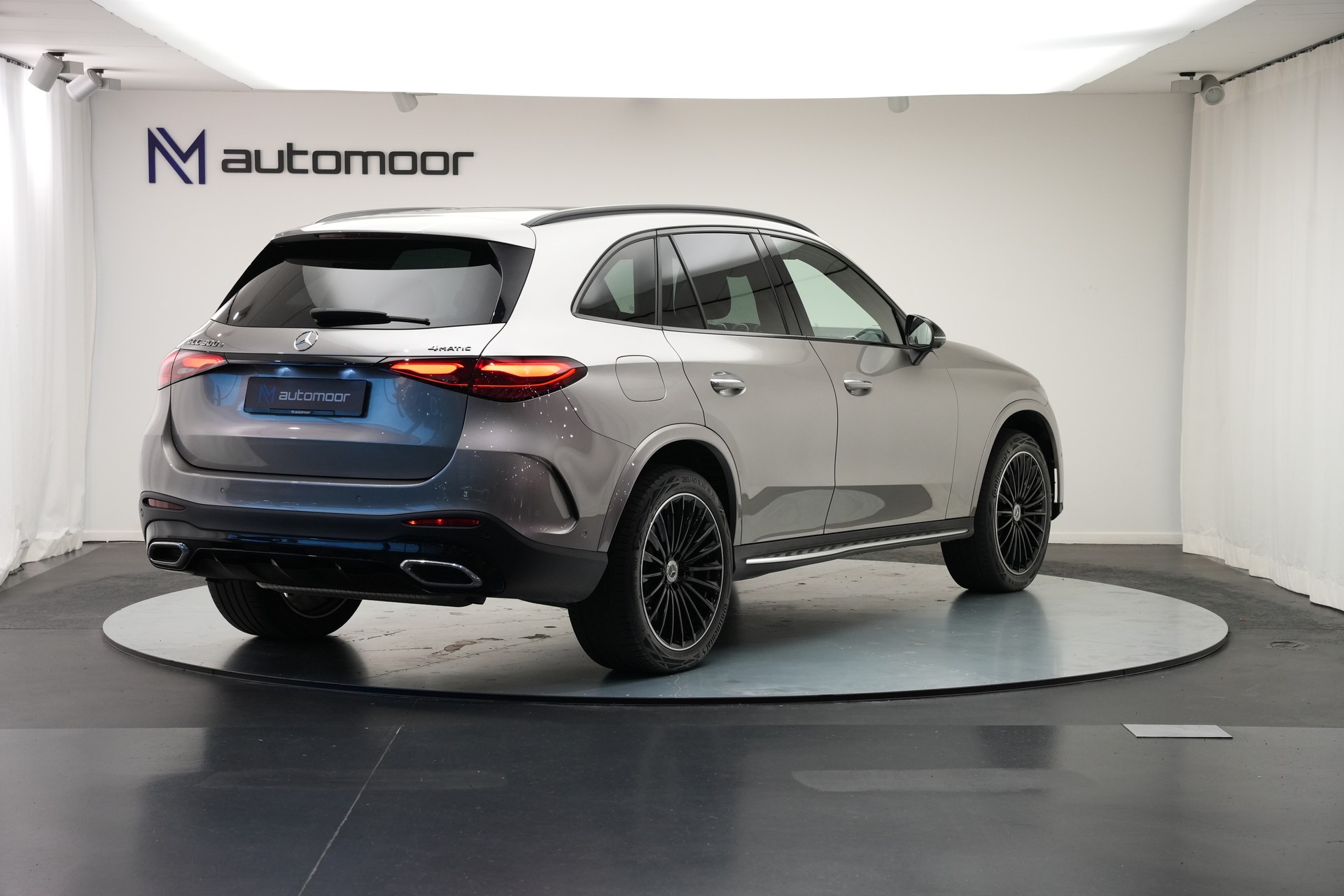 MERCEDES-BENZ GLC 300 e 4Matic 9G-Tronic *CH-Fahrzeug*-image-4