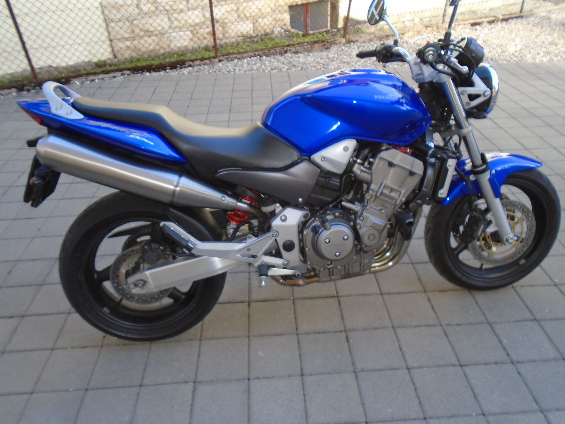 HONDA CB 900 F Hornet-image-0