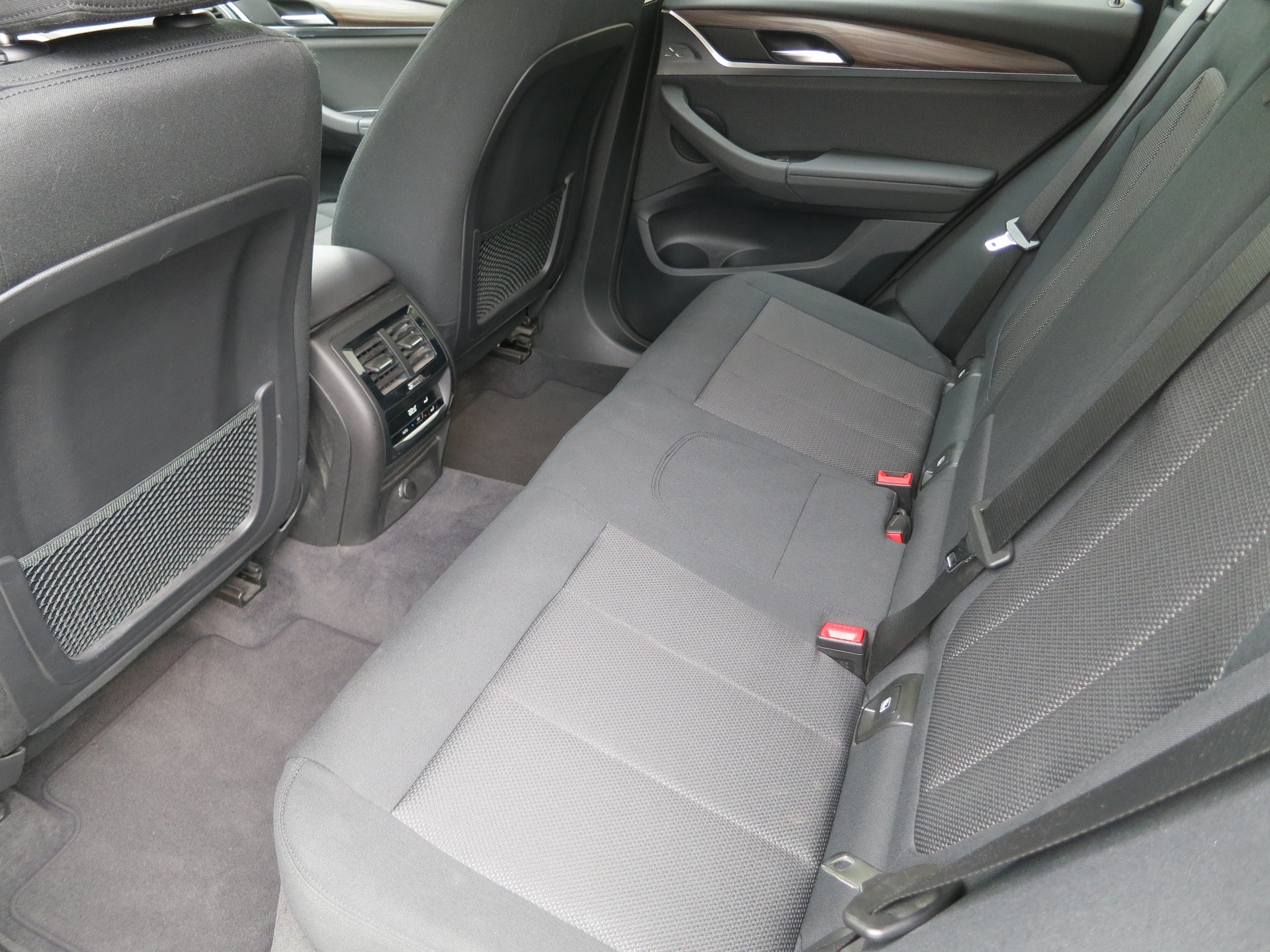 BMW X3 xDrive 25d Individual-image-9