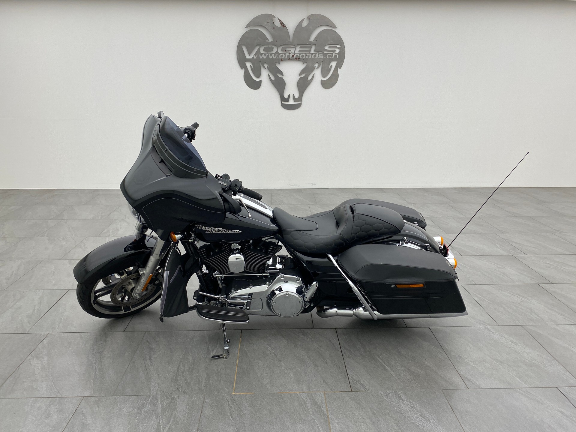 HARLEY-DAVIDSON FLHX Street Glide Special ABS