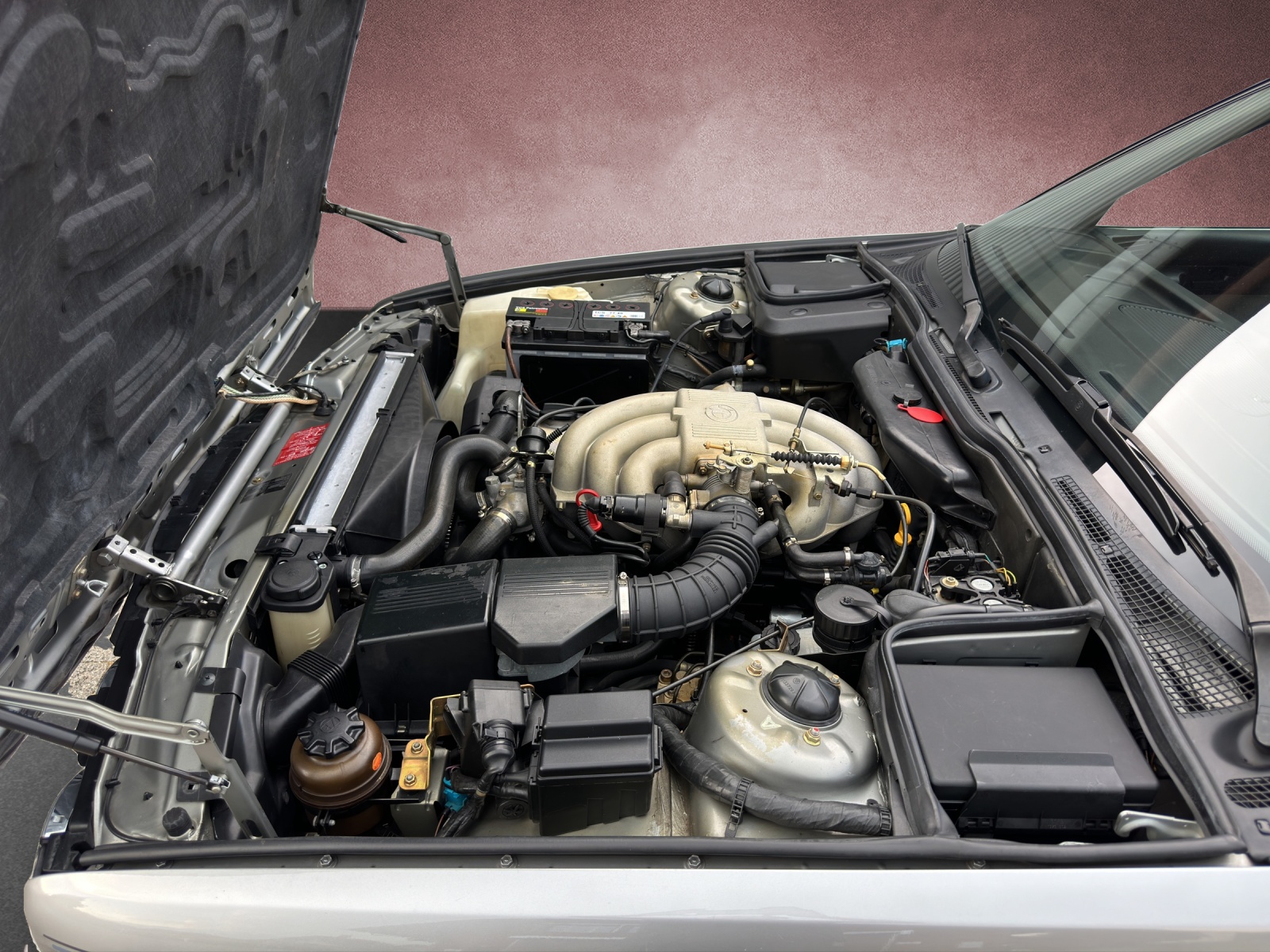 BMW 525i A-image-12
