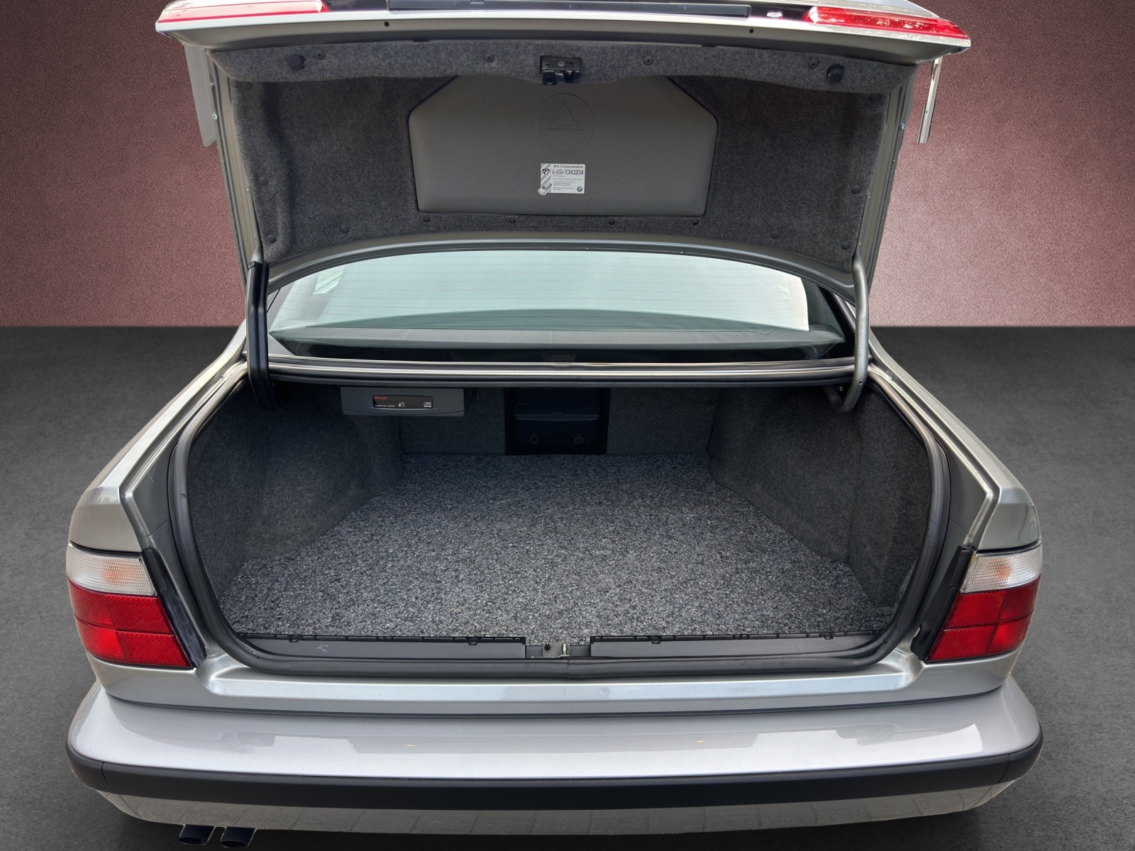 BMW 525i A-image-11