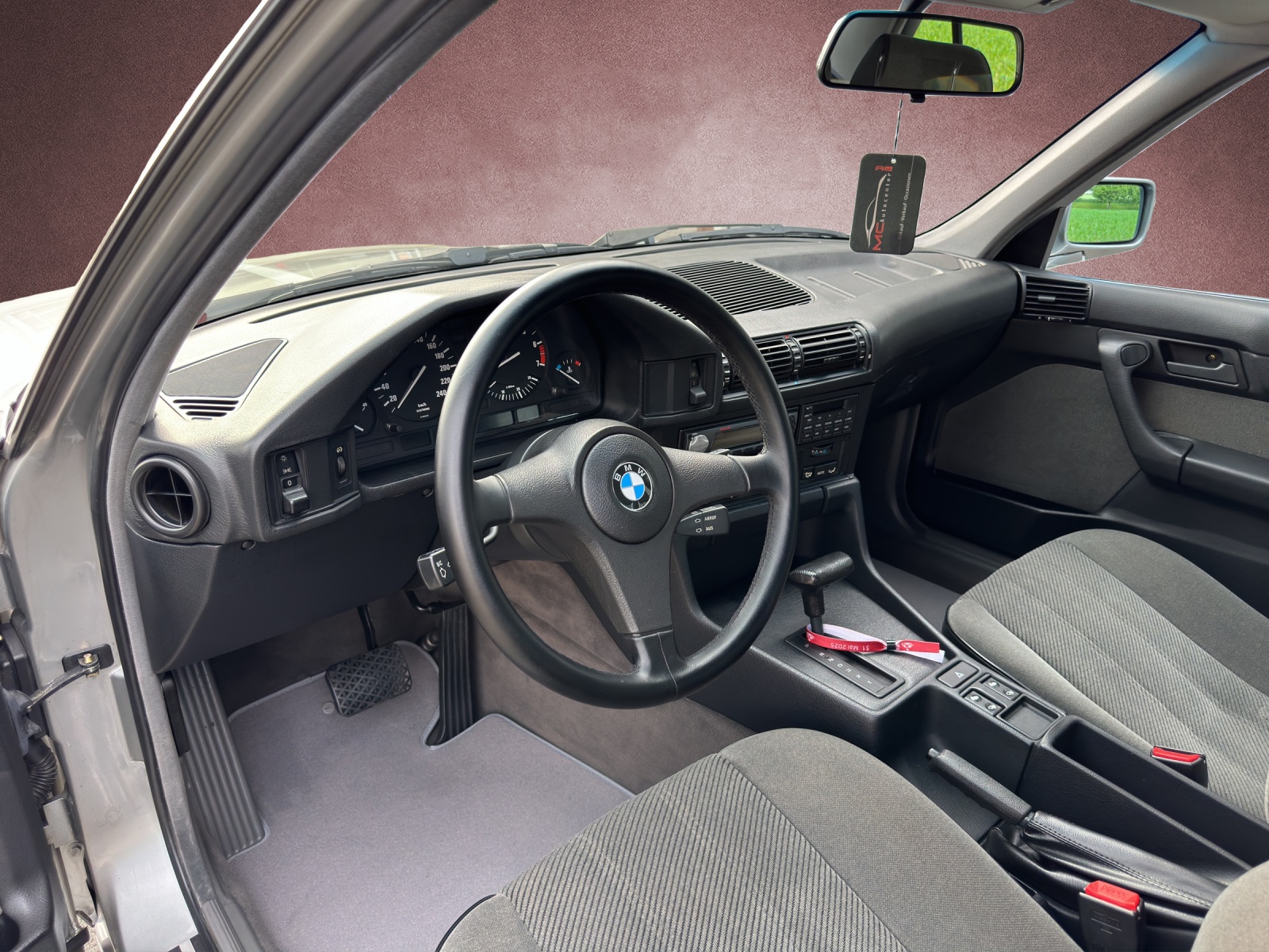 BMW 525i A-image-7