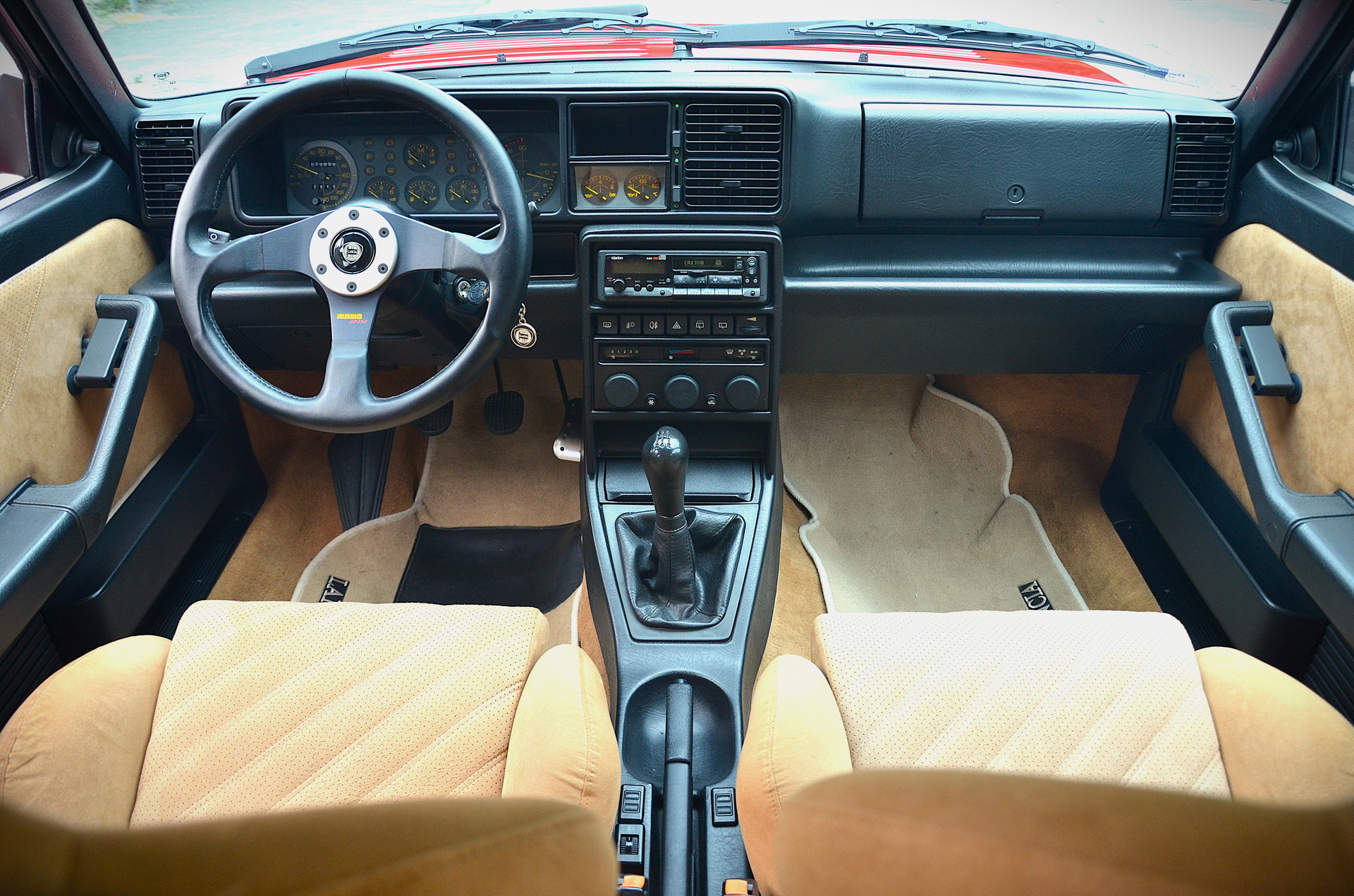 LANCIA Delta HF Integrale Evo II-image-11