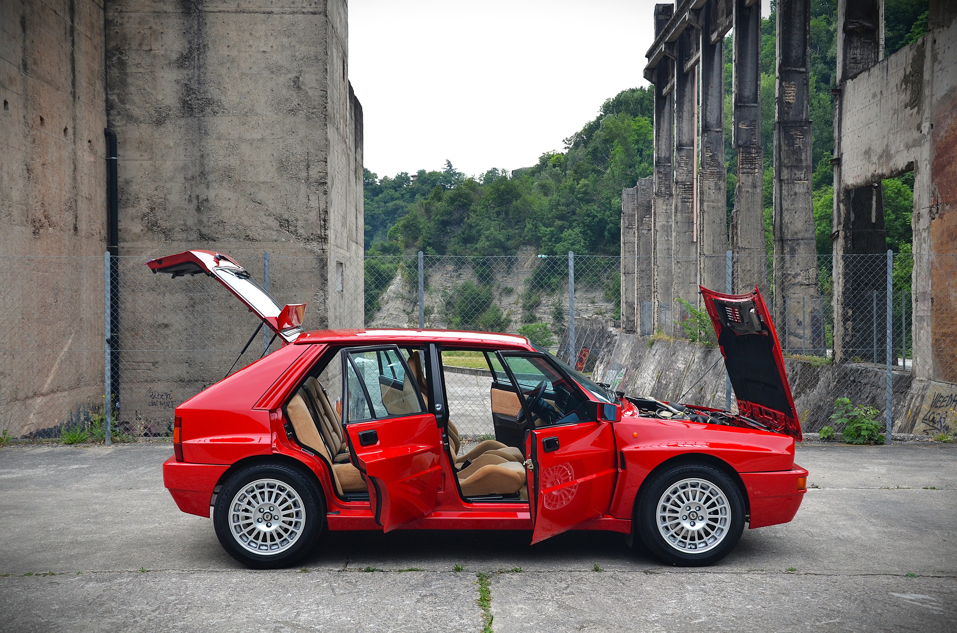 LANCIA Delta HF Integrale Evo II-image-2