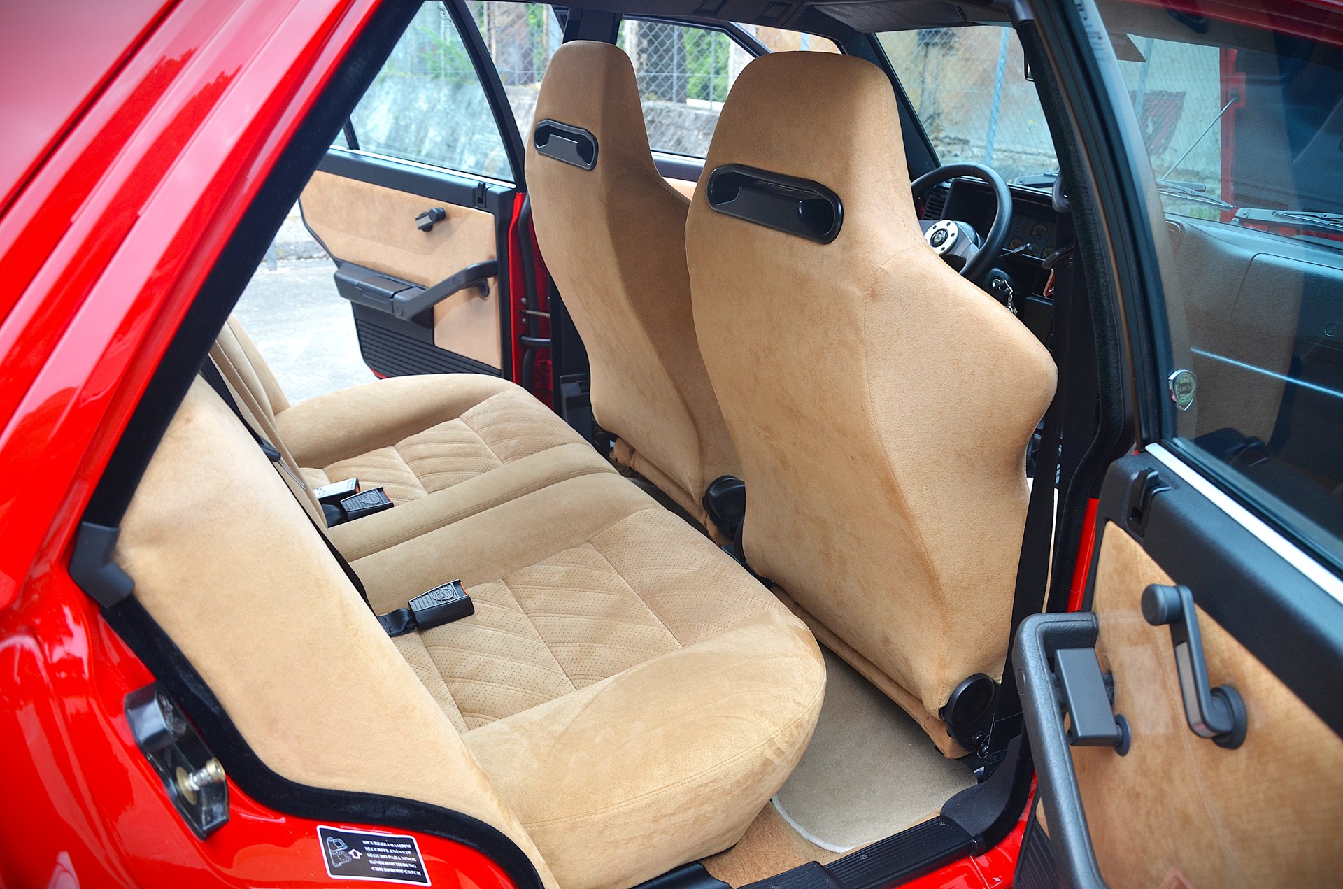 LANCIA Delta HF Integrale Evo II-image-9