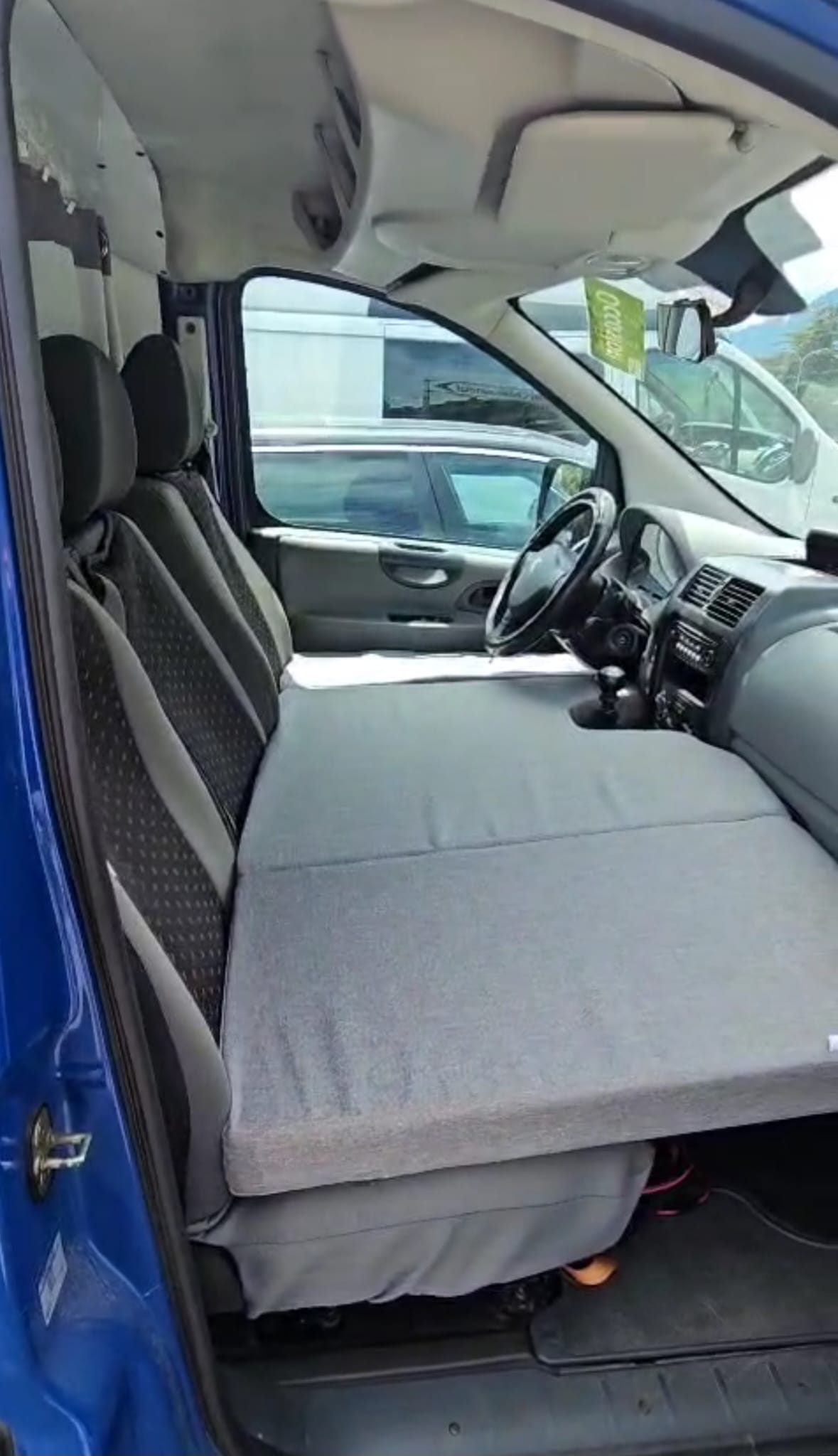 PEUGEOT EXPERT-image-3