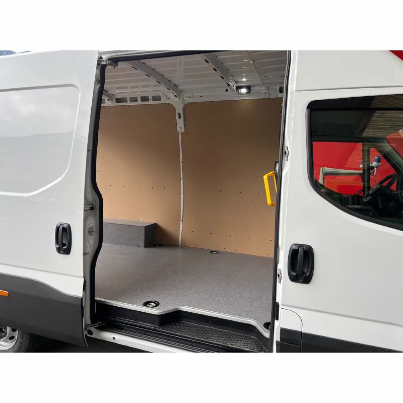 IVECO Daily 35S18HA8V Kaw.3520L H2 3.0 HPI 180-image-12