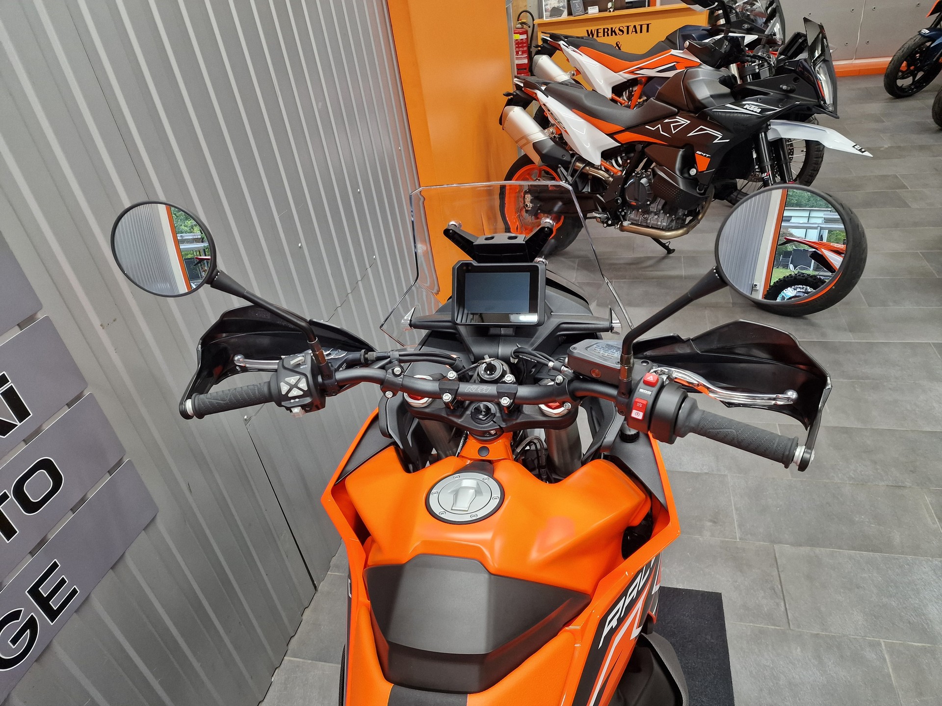 KTM 890 Adventure R Rally-image-6
