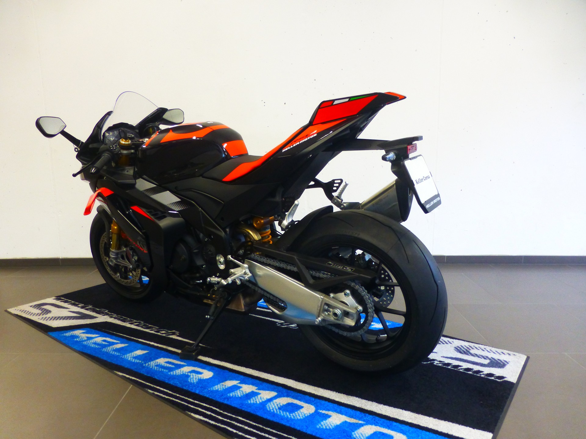APRILIA RSV4 1100 E5+ Factory-image-10