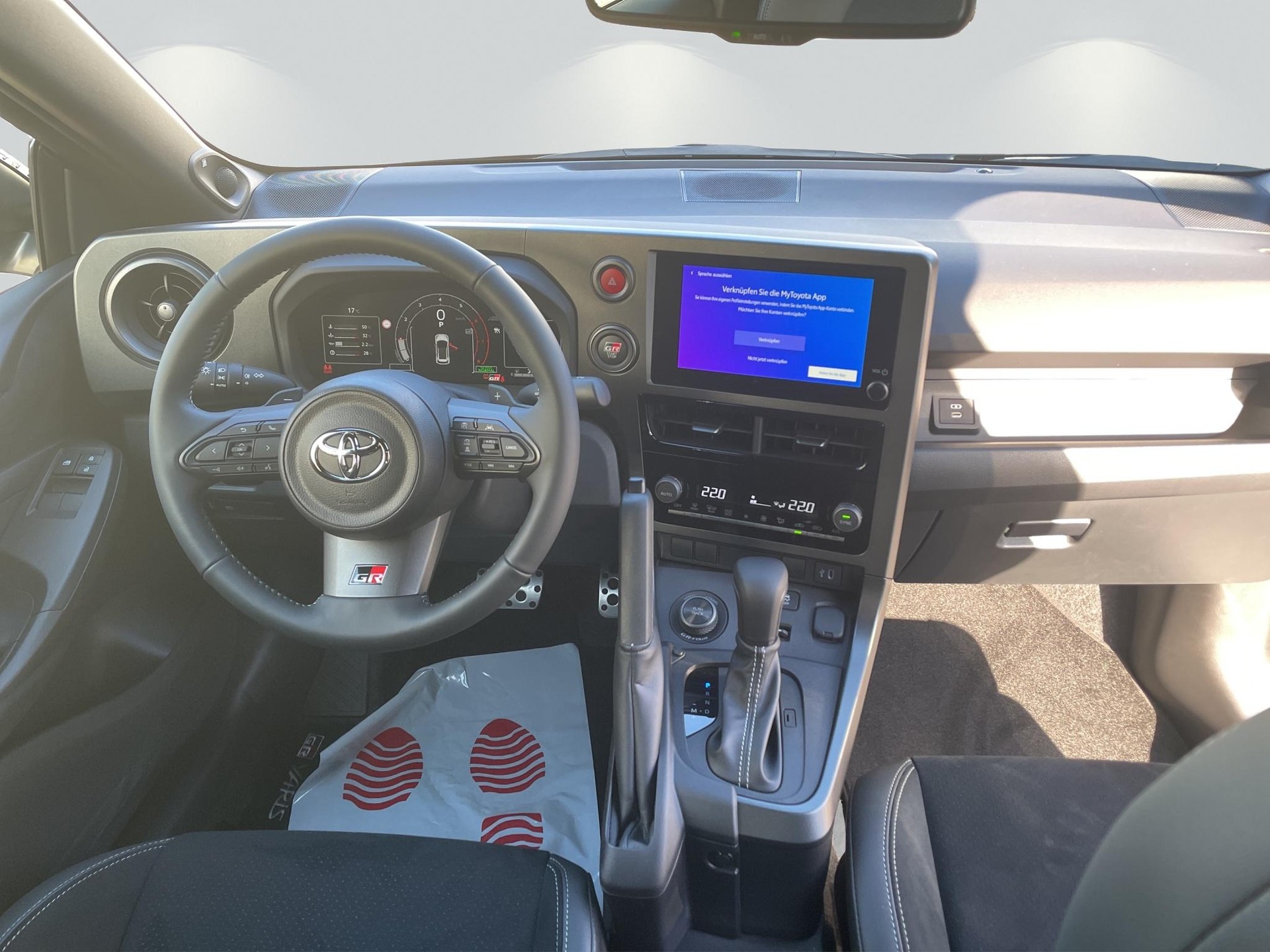 TOYOTA GR Yaris 1.6 Turbo Sport 4x4-image-11