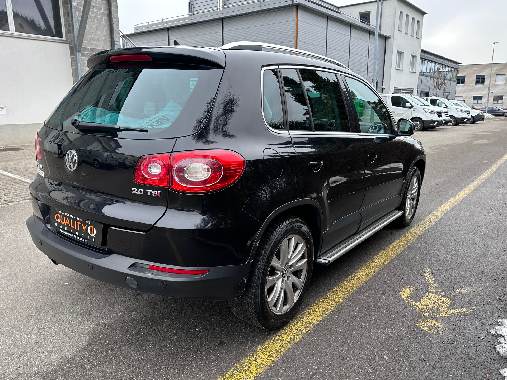 VW Tiguan 2.0 TSI Sport&Style-image-3