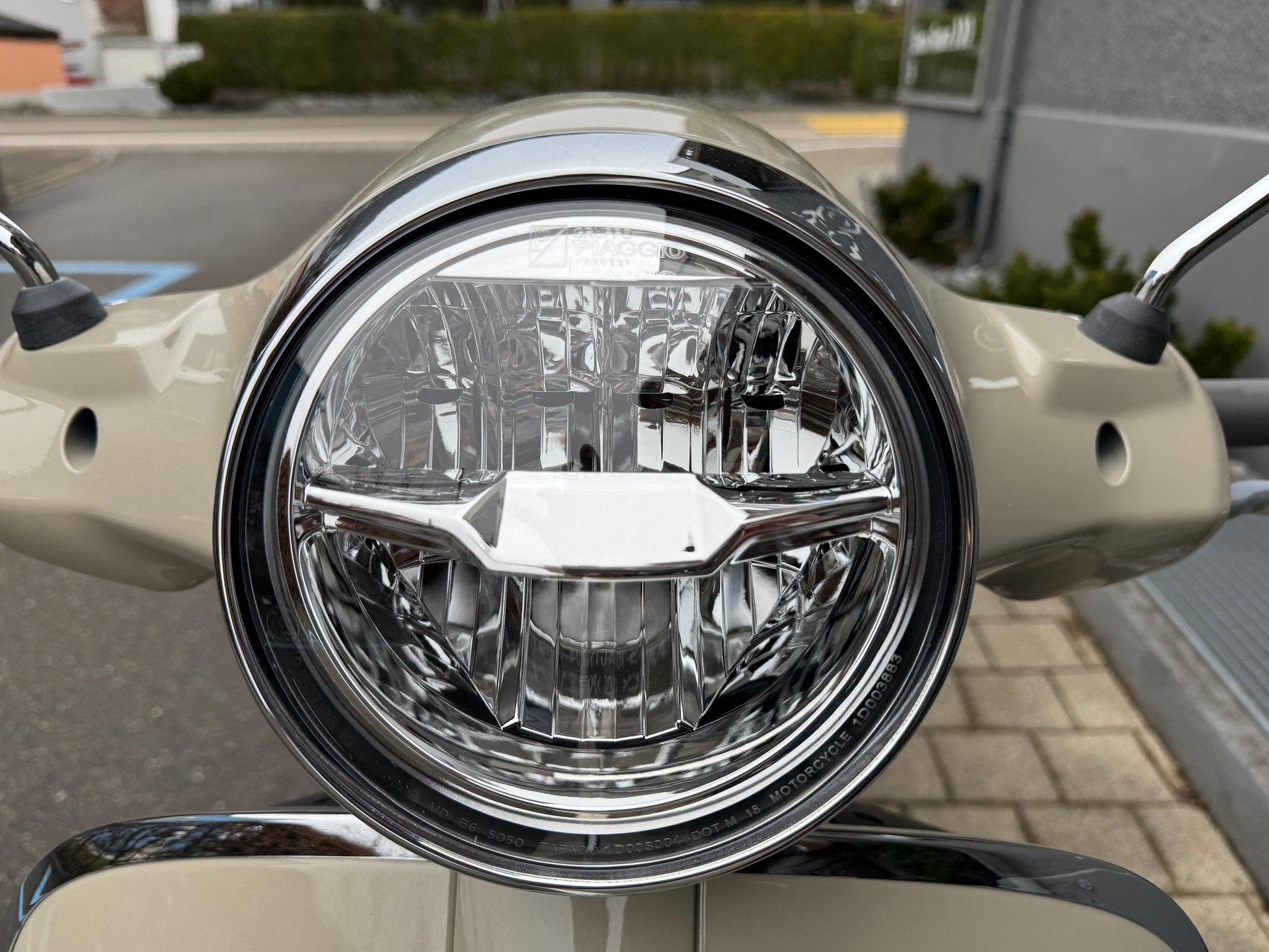 PIAGGIO Vespa GTS 125 RST Euro 5+-image-3