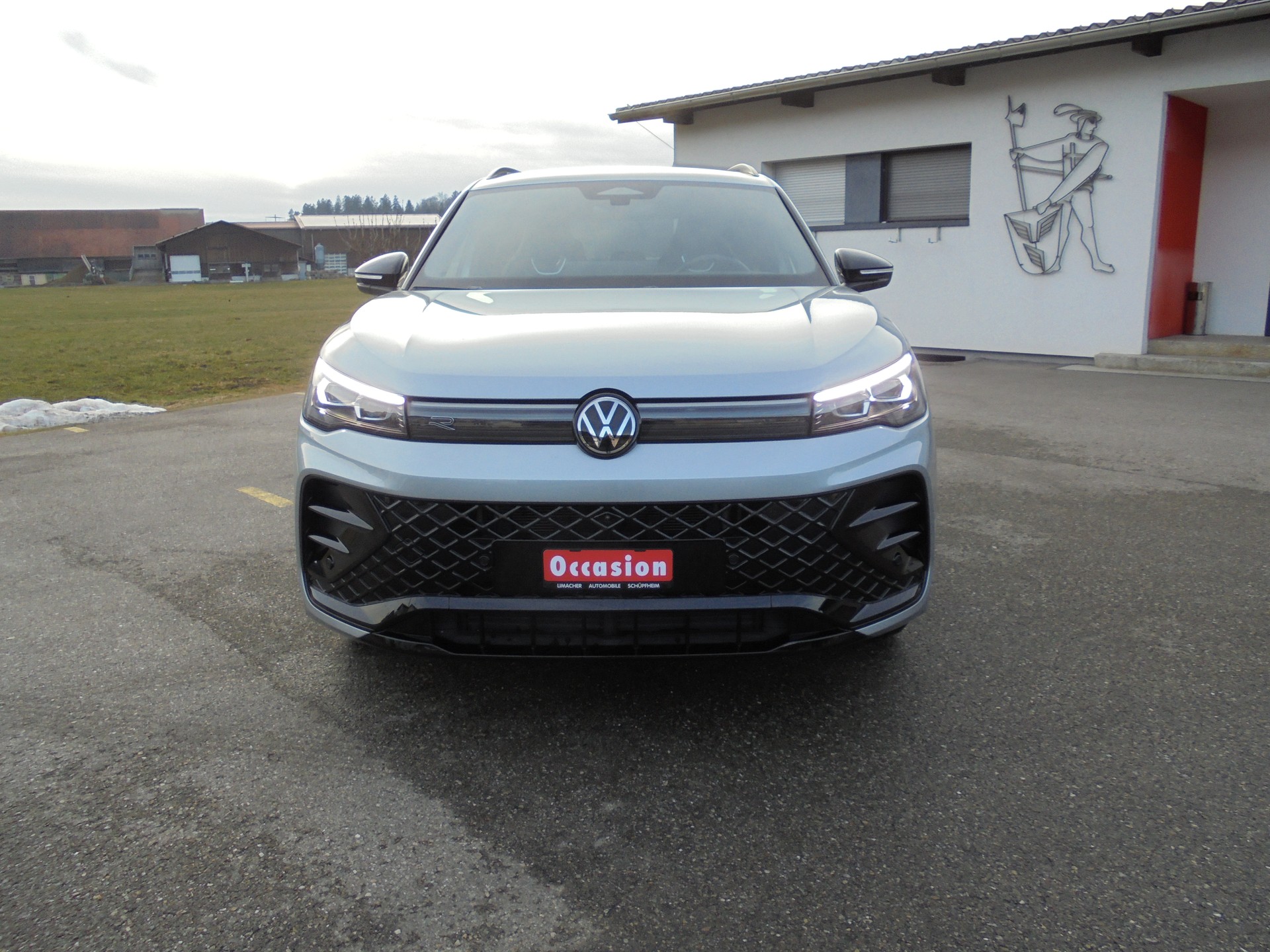 VW Tiguan 2.0 TDI SCR R-Line 4Motion DSG-showroom-element-1