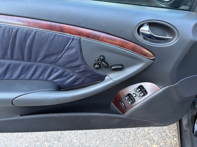 MERCEDES-BENZ CLK 320 Avantgarde Automatic Designo-image-15