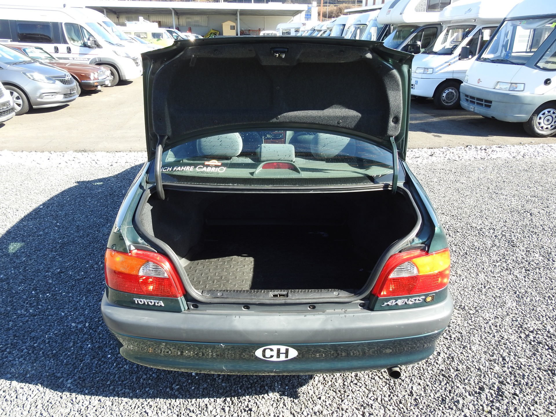 TOYOTA Avensis 2.0 Linea Sol-image-10