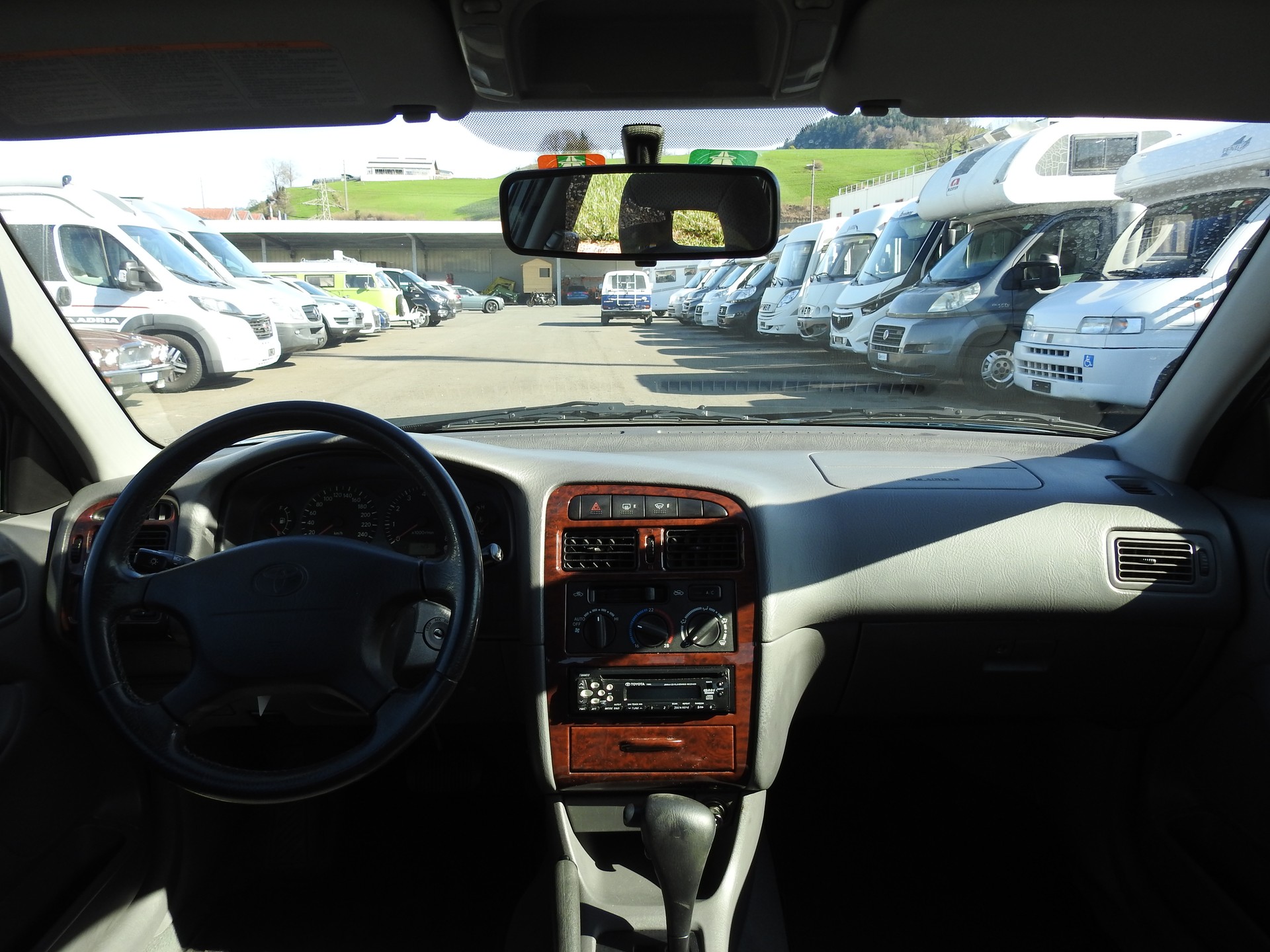 TOYOTA Avensis 2.0 Linea Sol-image-15