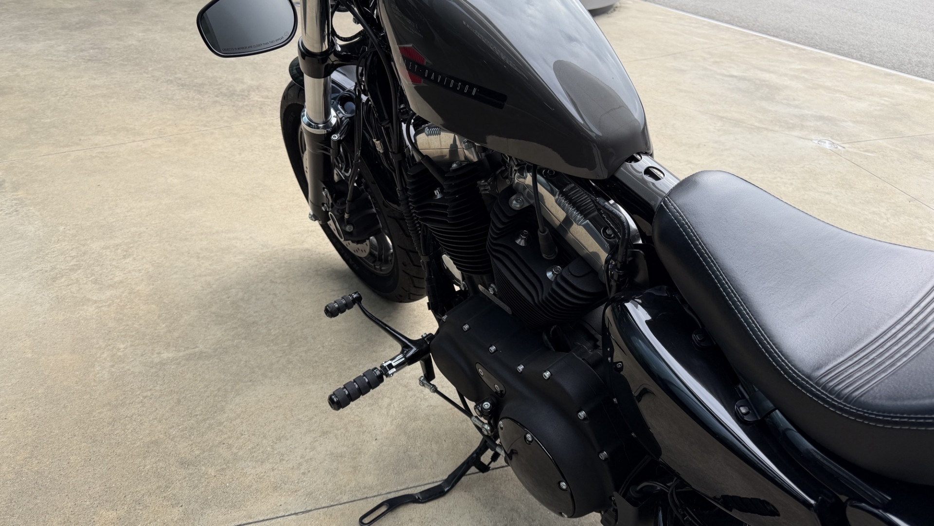HARLEY-DAVIDSON XL 1200 X Sportster Forty Eight-showroom-element-2