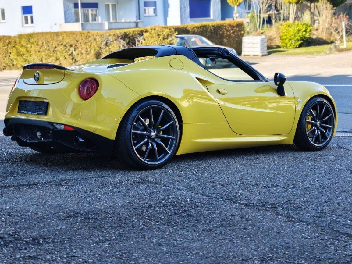 ALFA ROMEO 4C Spider 1750 TBi-image-4