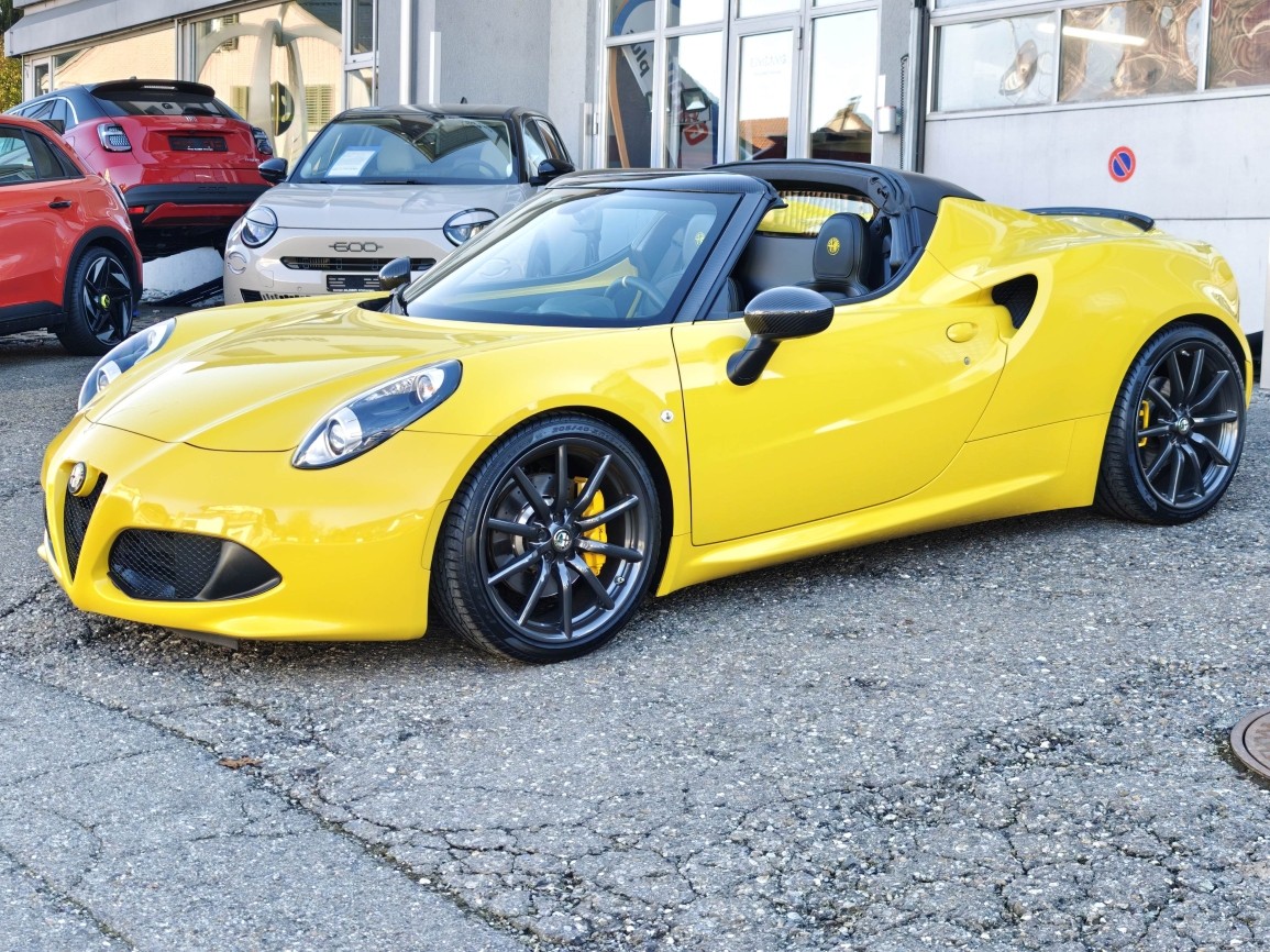 ALFA ROMEO 4C Spider 1750 TBi-image-2