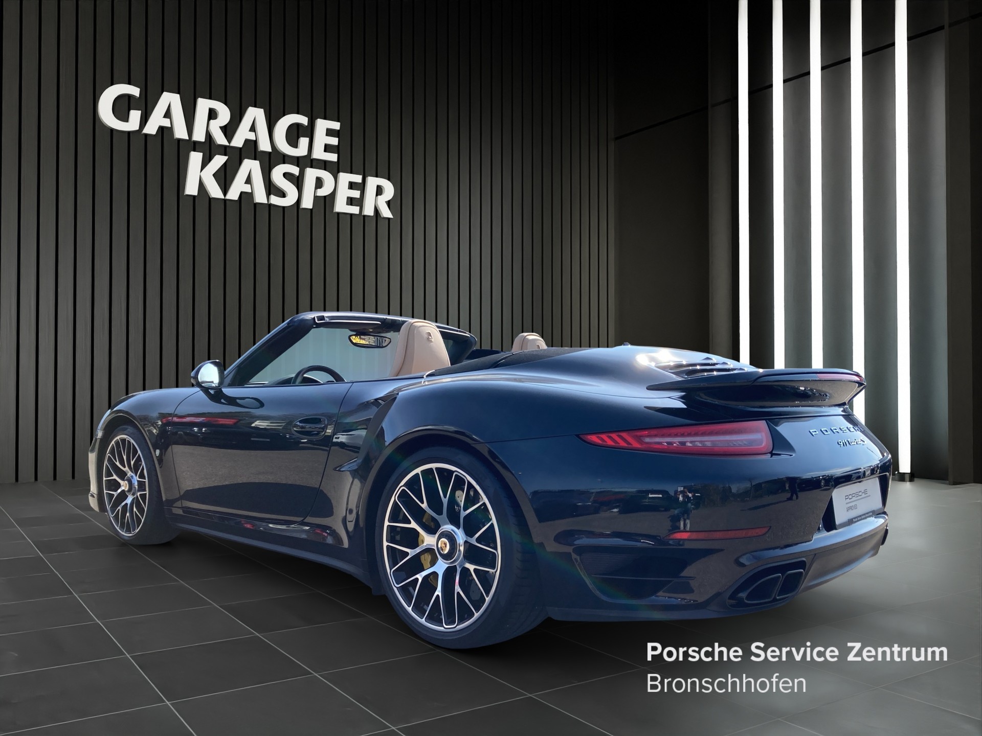 PORSCHE 911 Carrera Turbo S Cabriolet-image-2