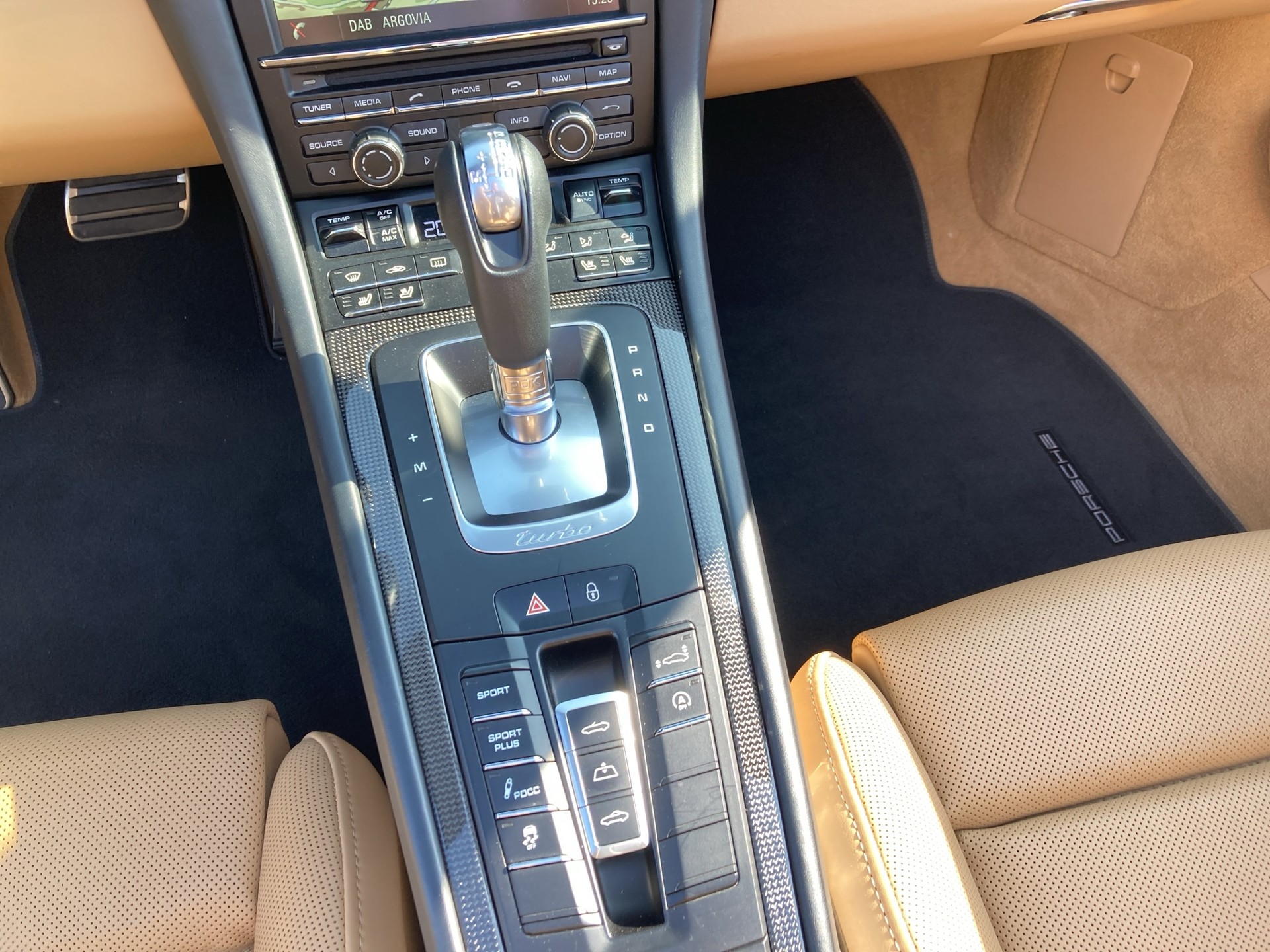 PORSCHE 911 Carrera Turbo S Cabriolet-image-14