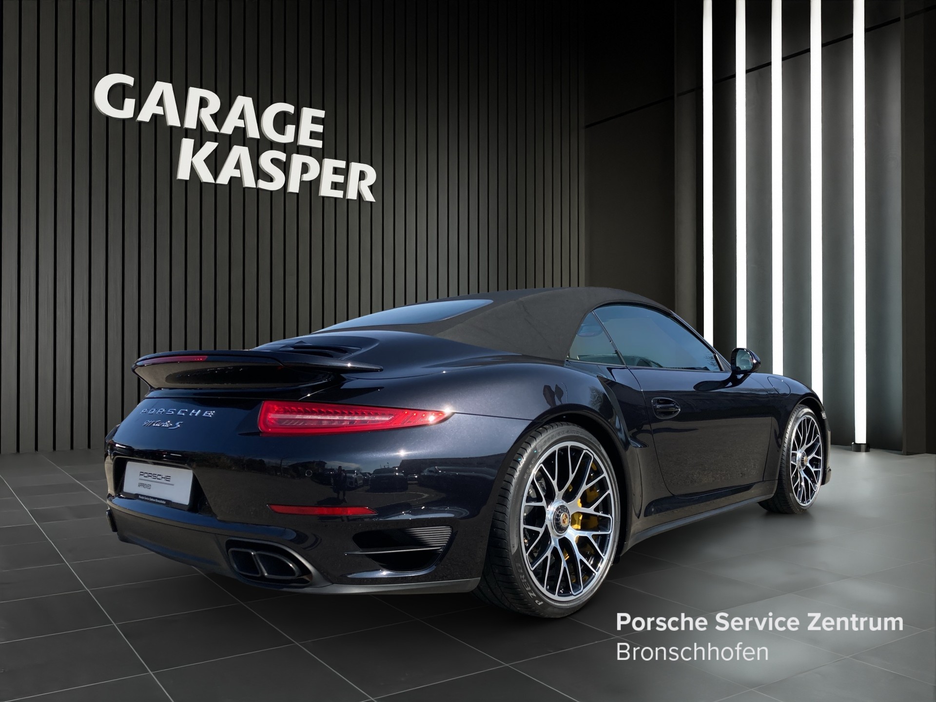 PORSCHE 911 Carrera Turbo S Cabriolet-image-4