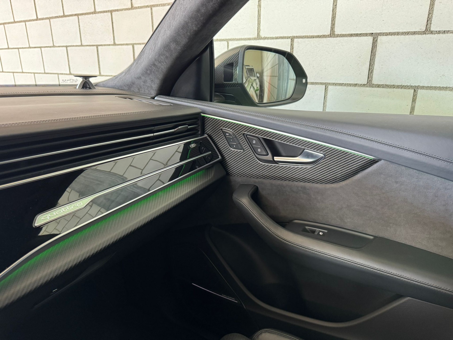 AUDI RSQ8 quattro tiptronic MAXTON Carbon-Bodykit + PP Performance 730 PS + Vollausstattung-image-4