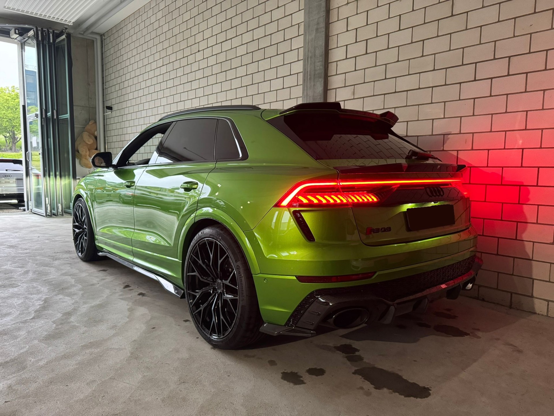 AUDI RSQ8 quattro tiptronic MAXTON Carbon-Bodykit + PP Performance 730 PS + Vollausstattung-showroom-element-2