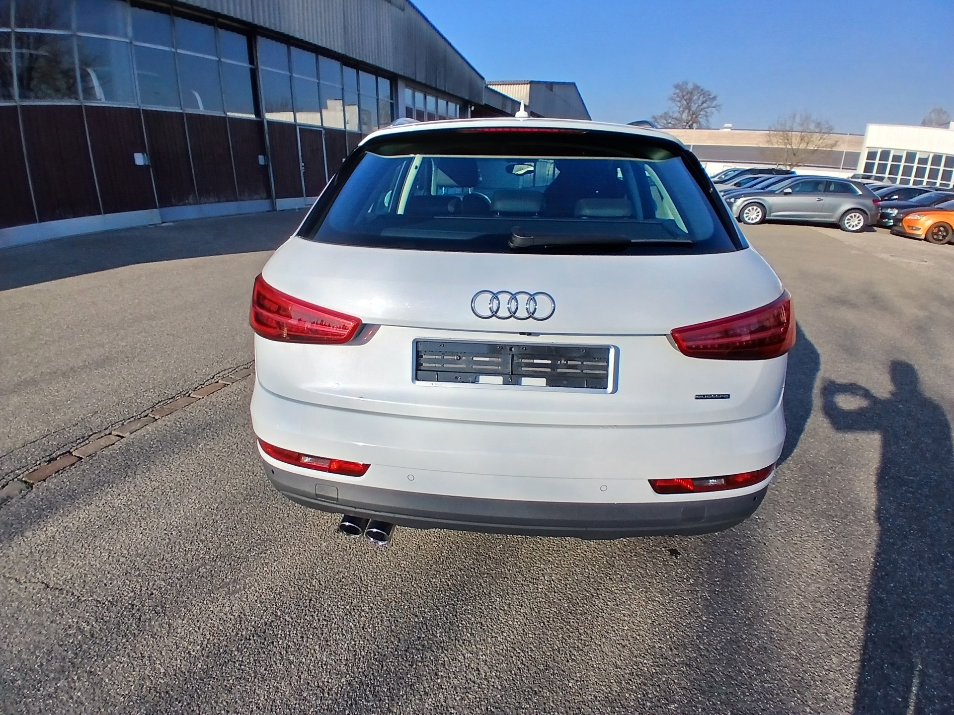 AUDI Q3 2.0 TDI quattro S-tronic-image-3