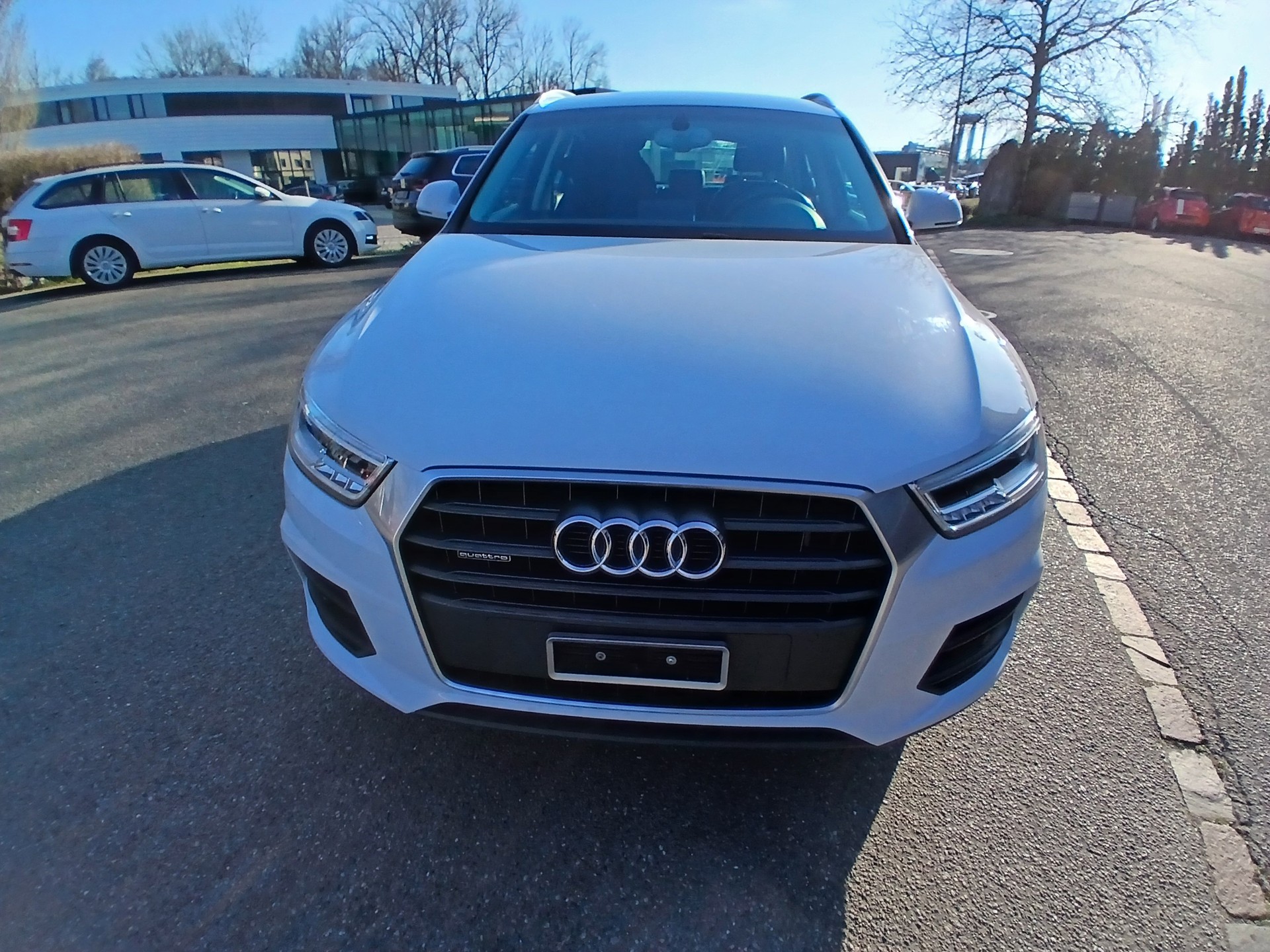 AUDI Q3 2.0 TDI quattro S-tronic-image-7
