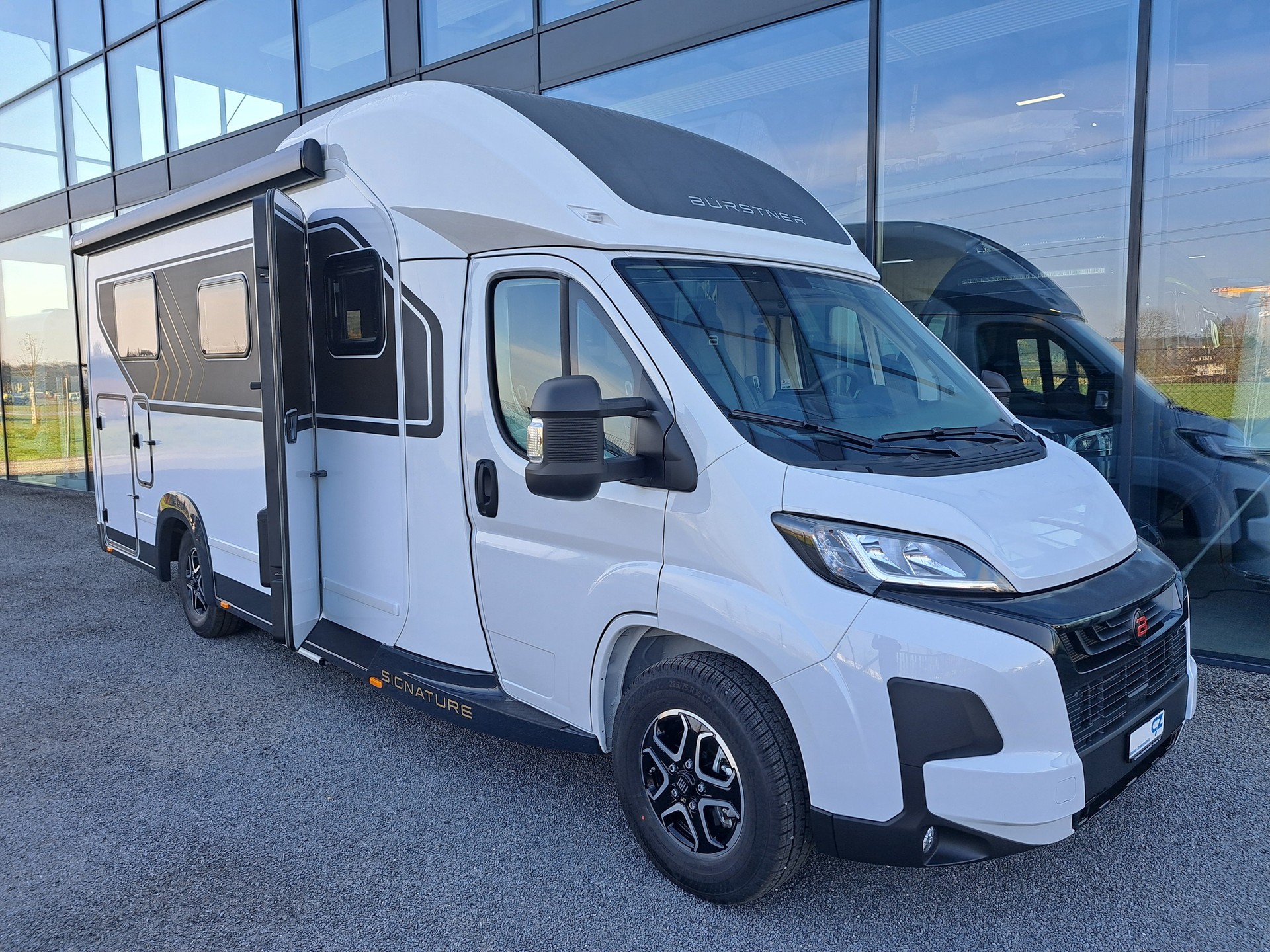 BÜRSTNER Signature SFT 7.5