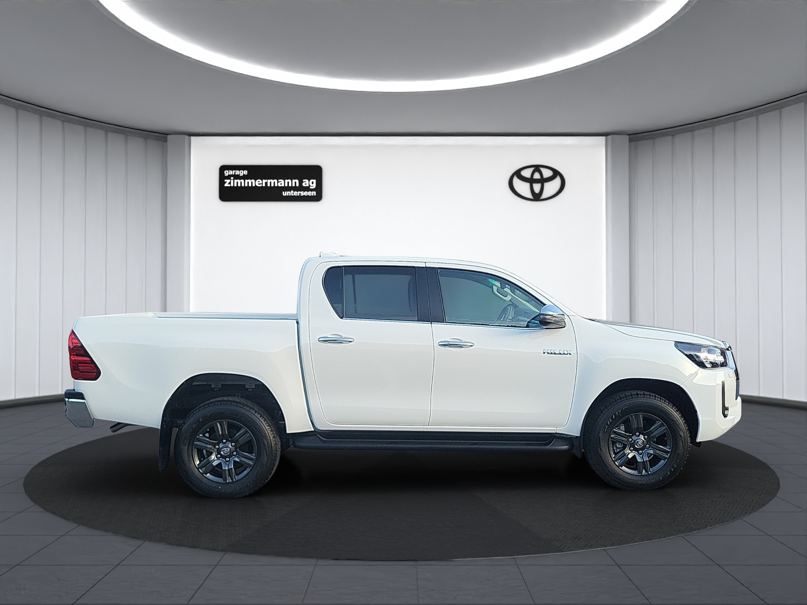 TOYOTA Hilux Double Cab.-Pick-up 2.8 Style AWD-image-4