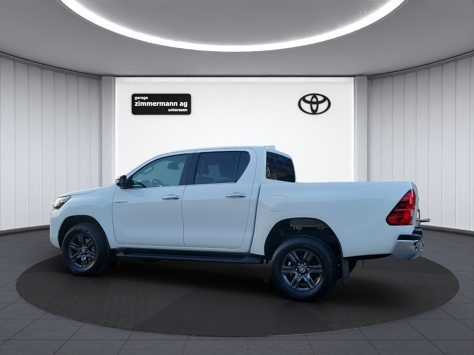 TOYOTA Hilux Double Cab.-Pick-up 2.8 Style AWD-image-9