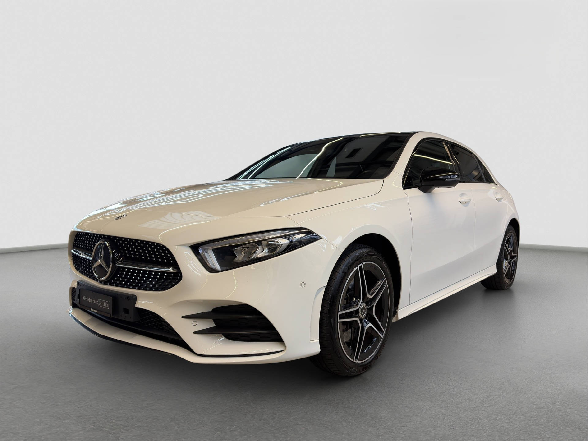 MERCEDES-BENZ A 250 e AMG Line