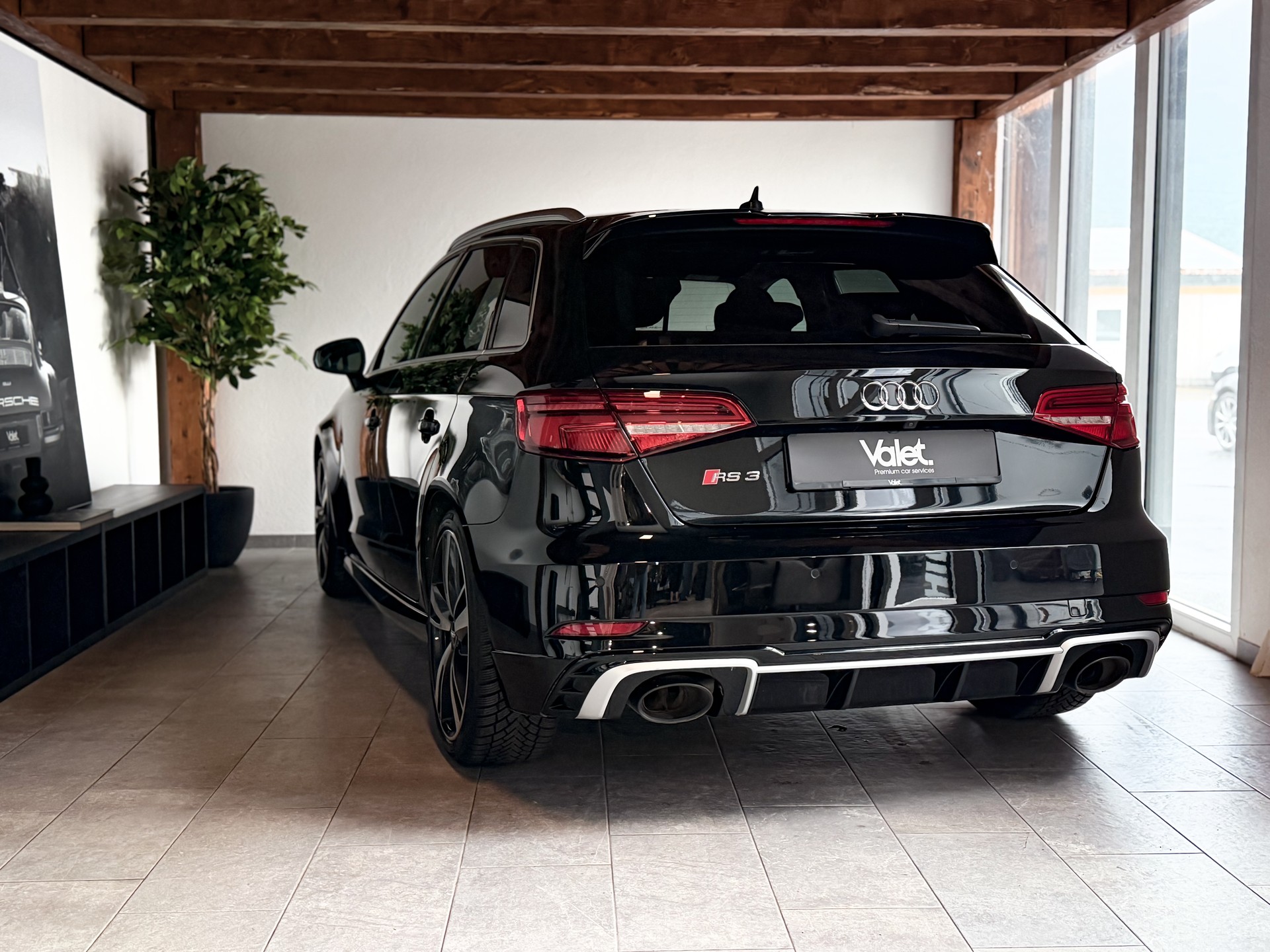 AUDI RS3 Sportback 2.5 TSI quattro S-tronic-image-3