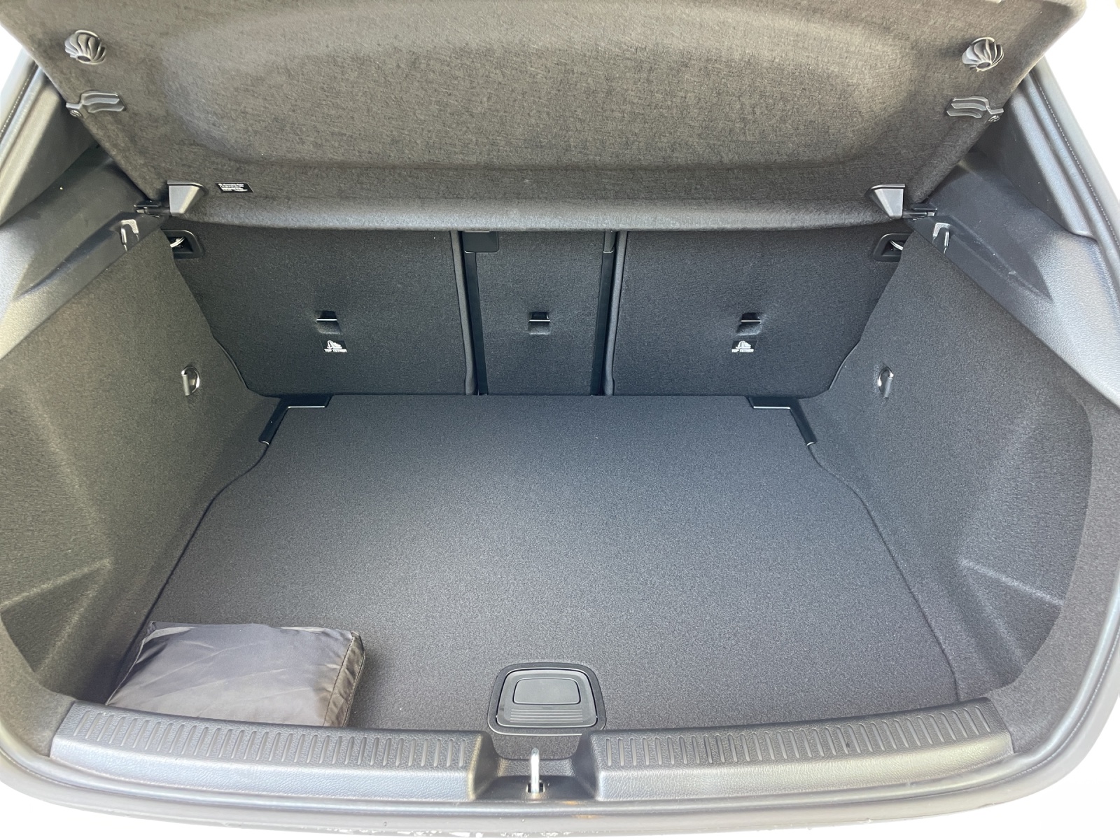 MERCEDES-BENZ A 250 4Matic 8G-DCT-image-13