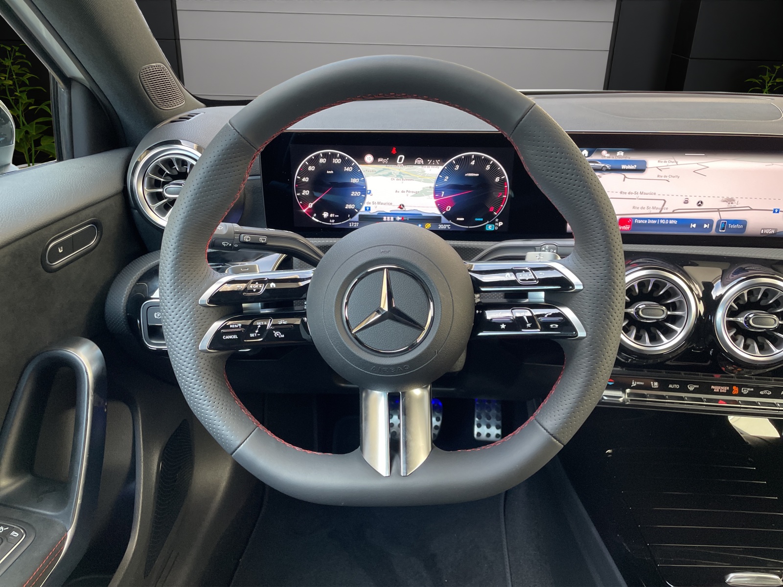 MERCEDES-BENZ A 250 4Matic 8G-DCT-image-8