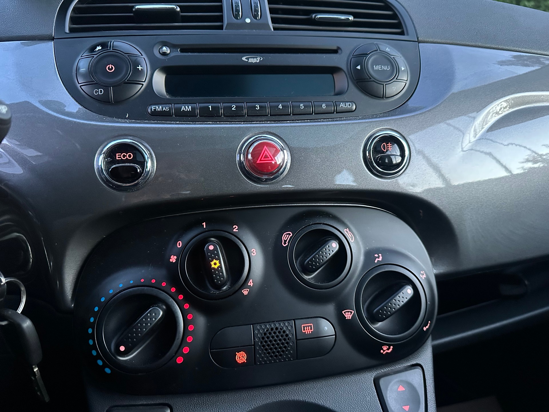 FIAT 500C 0.9 Twinair Turbo Lounge-image-12