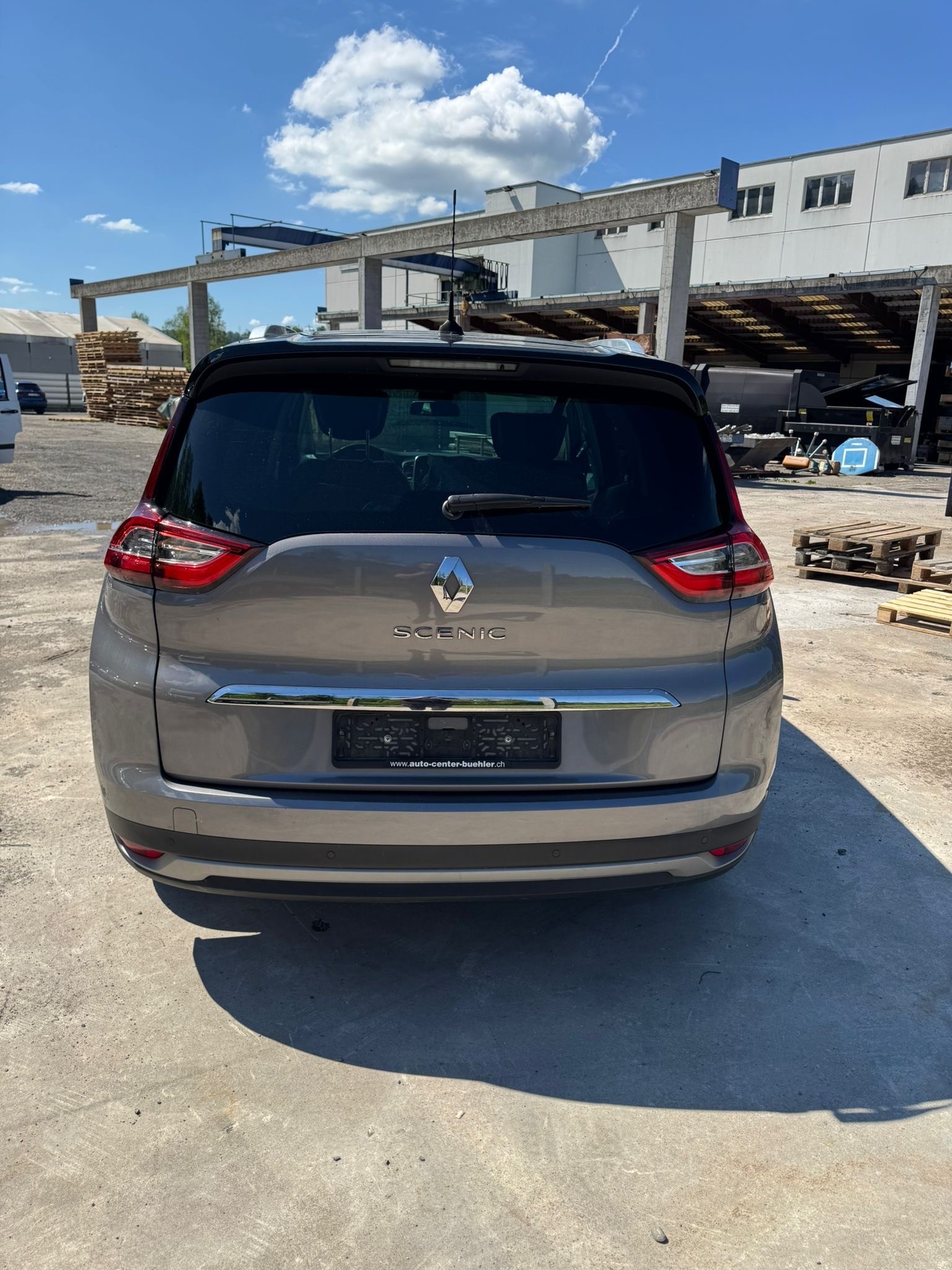 RENAULT Grand Scénic 1.6 dCi Bose EDC-image-5