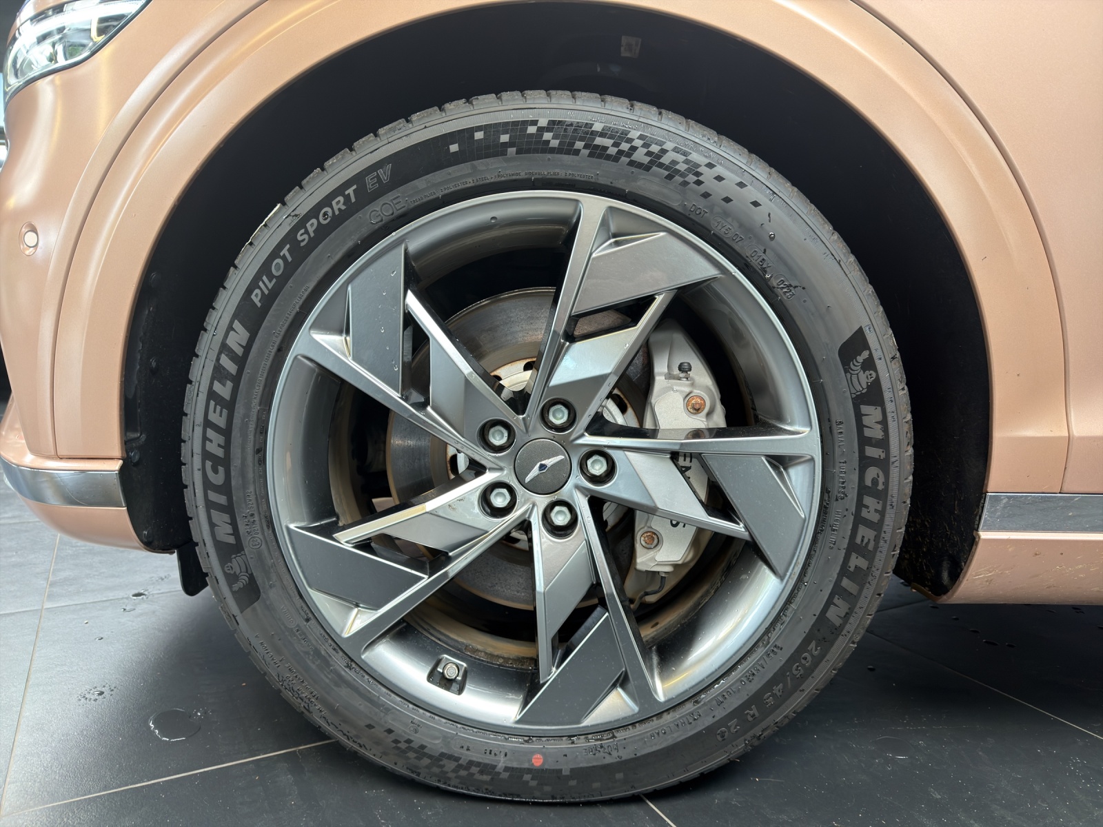 GENESIS GV70 Electrified Sport kWh 77,4 AWD-image-15