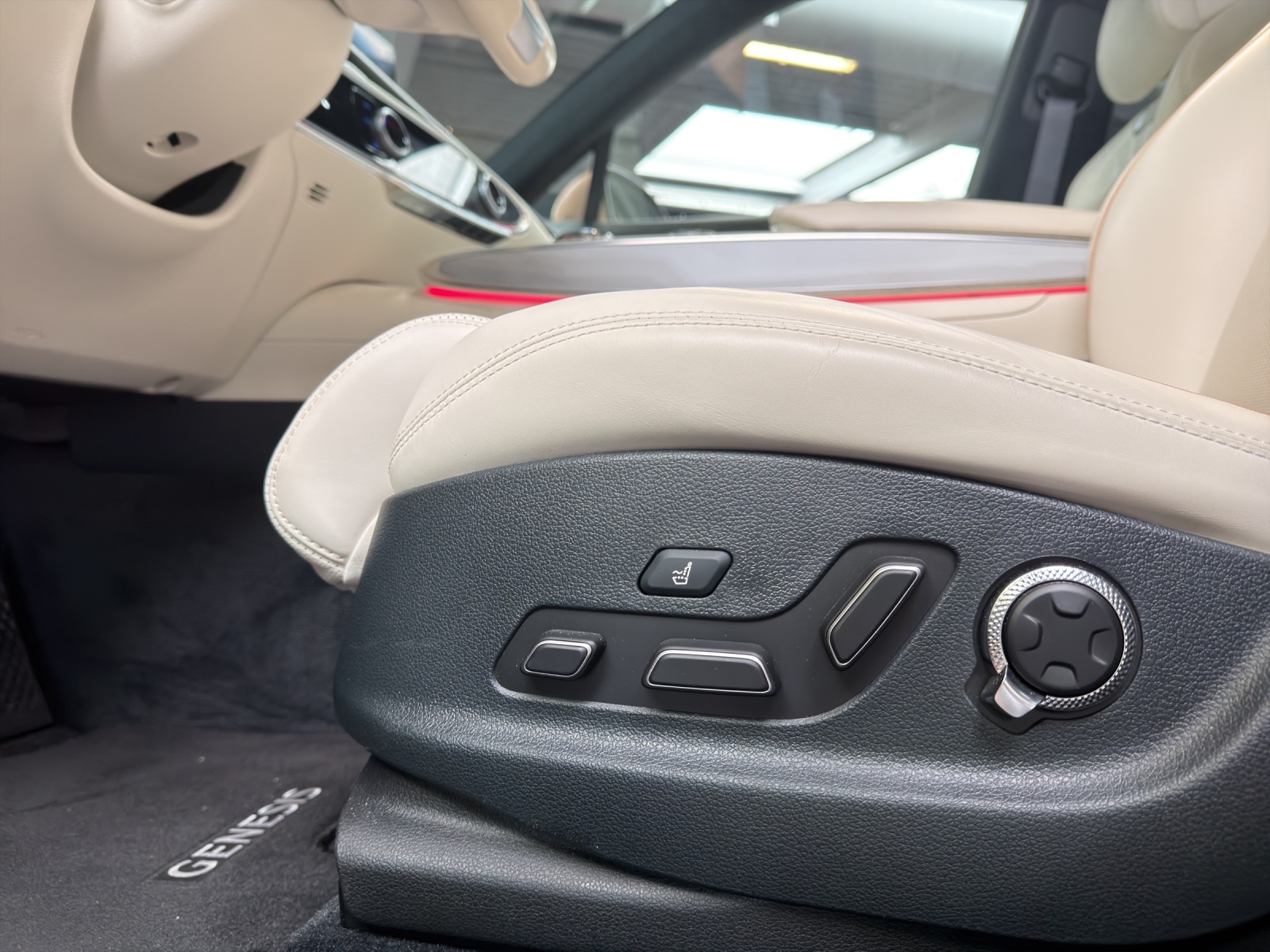GENESIS GV70 Electrified Sport kWh 77,4 AWD-image-18