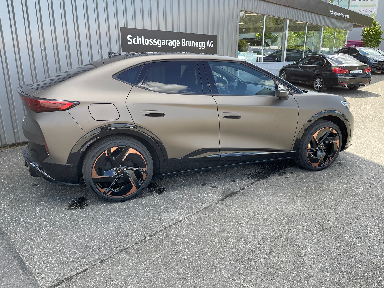 CUPRA Tavascan Type 9 77 kWh Adrenaline Prime Edition-image-1
